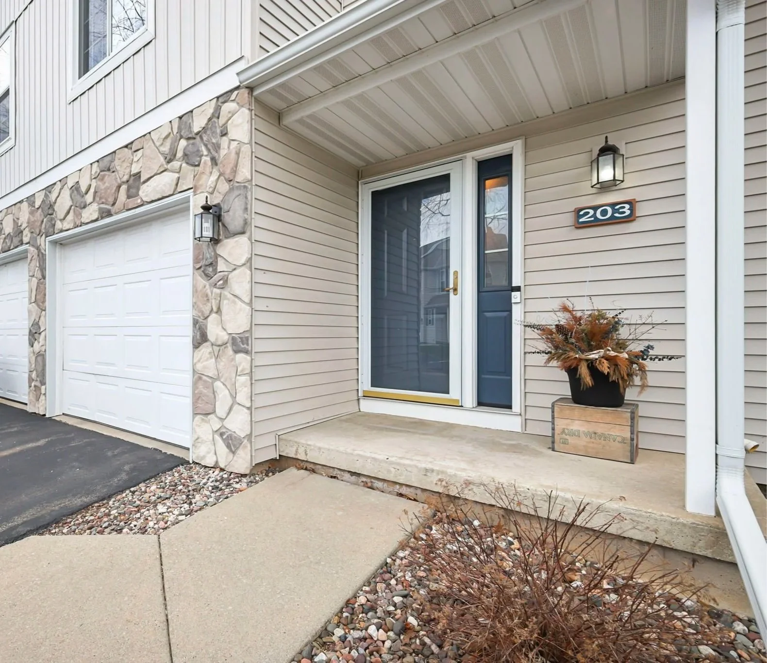 203 N Musket Ridge Dr | Pending