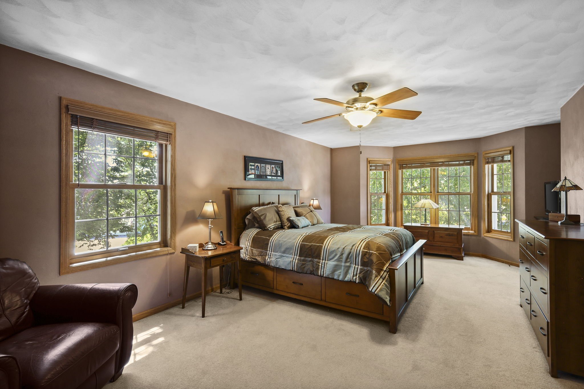 30-web-or-mls-962-kingston-cir.jpg