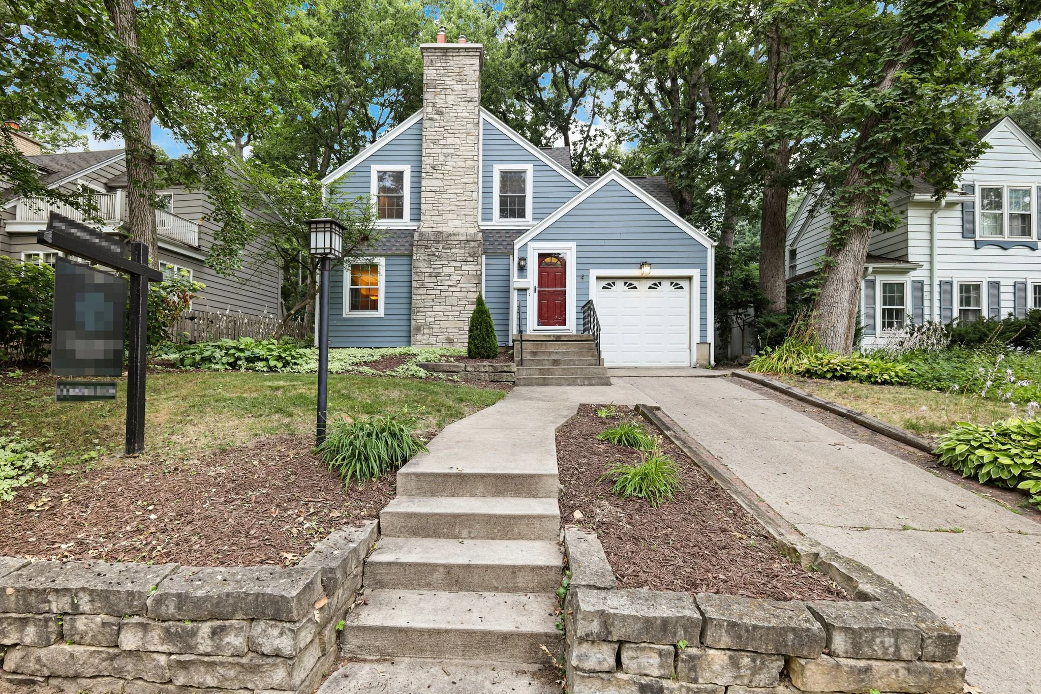 4138 Hiawatha Drive