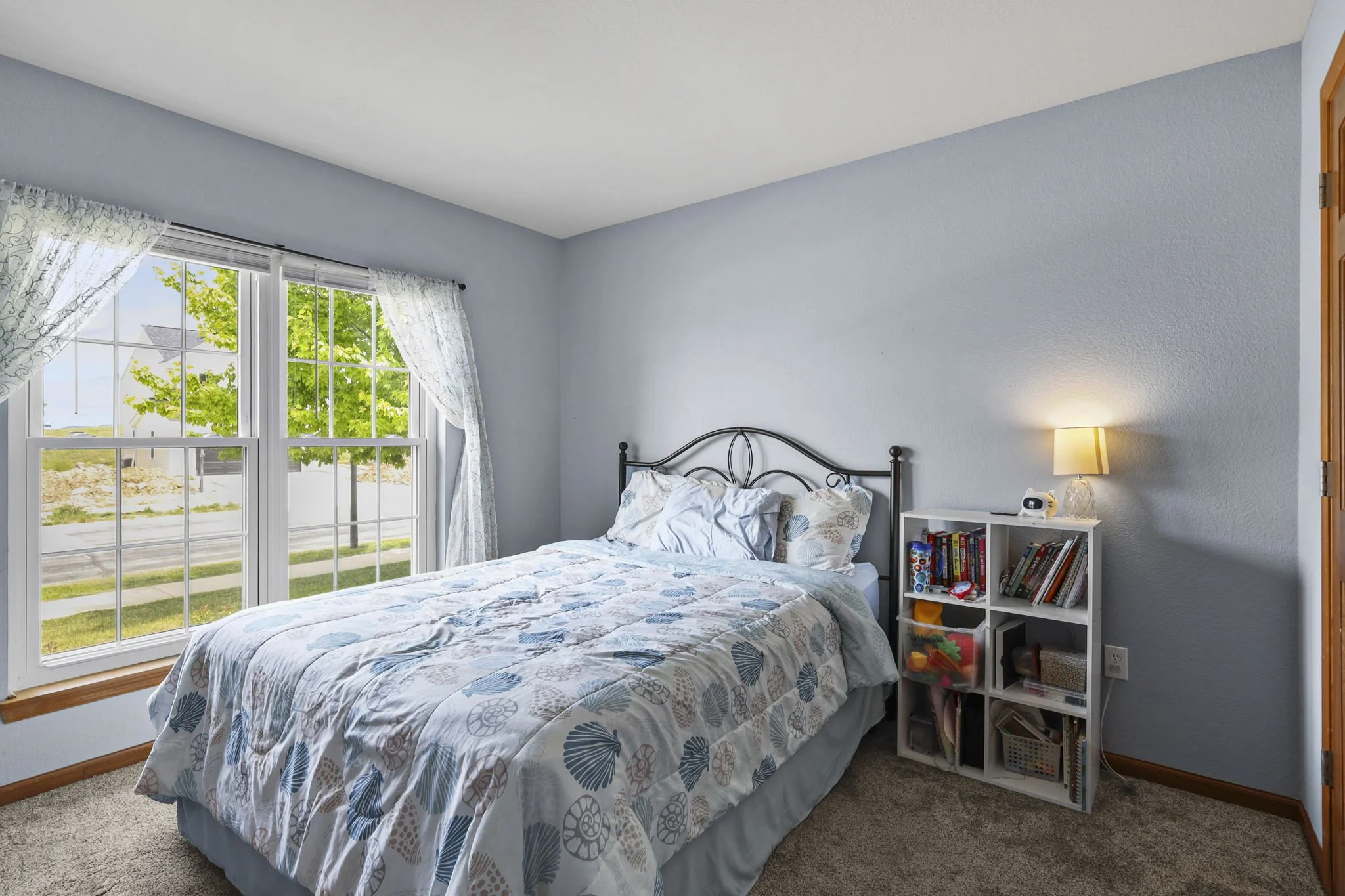28-web-or-mls-614-belmont-dr.jpg