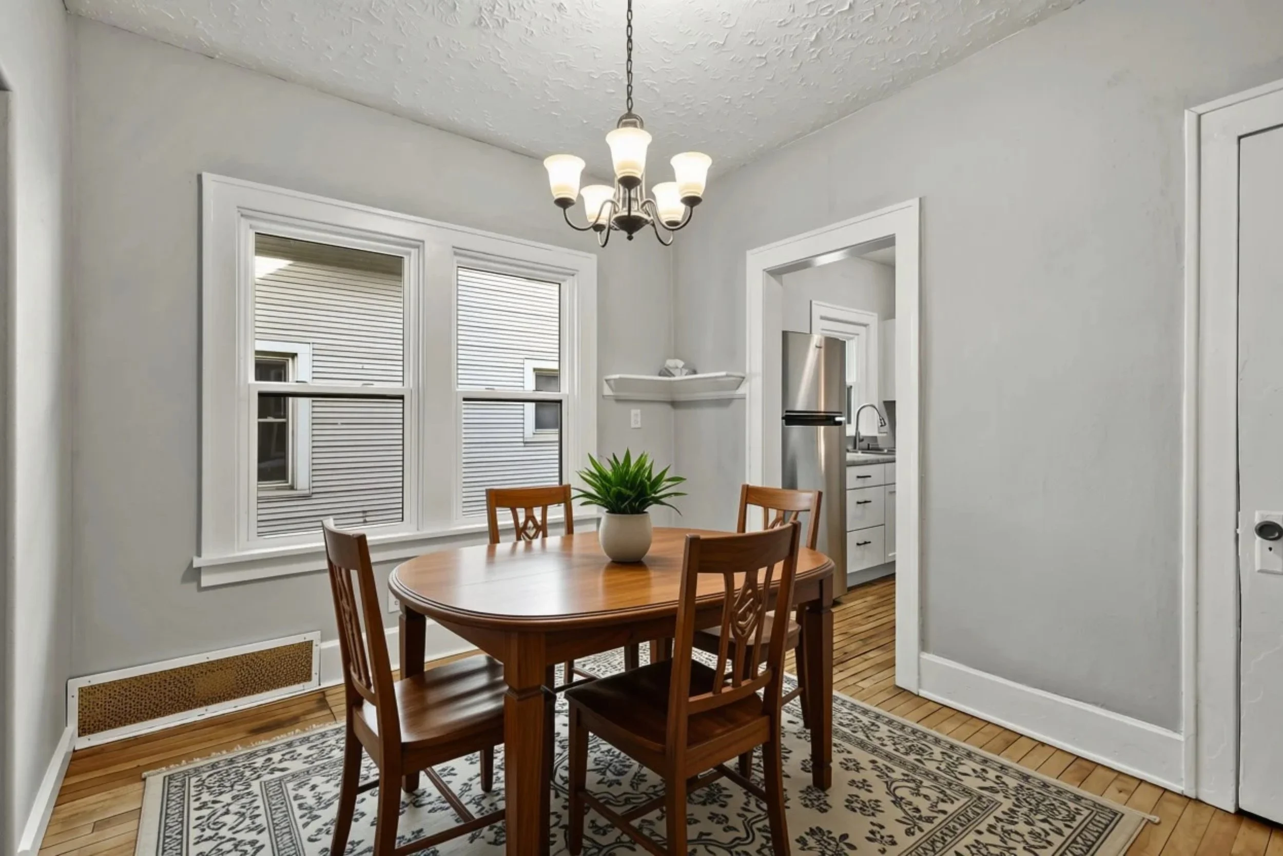 Dining Room.jpg