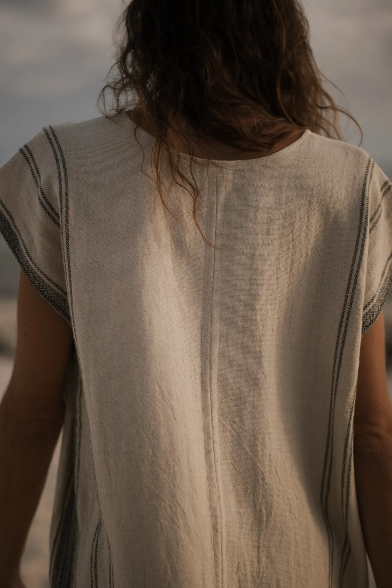 vestido recto contemporáneo