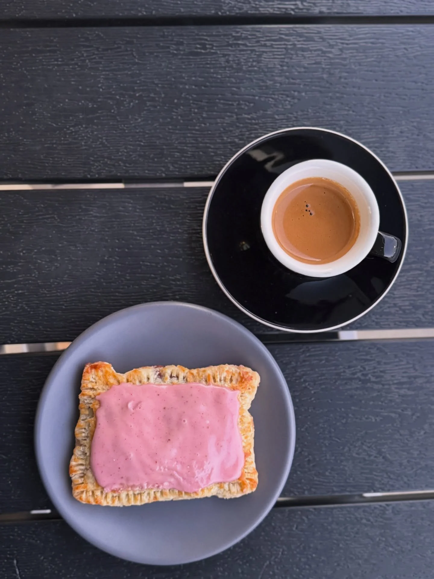 **New Item Alert!** 

Come try our Gluten Free Strawberry Pop Tarts!🍓 

Made with all organic ingredients.. 

Pair it with a double shot of our house roasted Redwood Espresso for the perfect balance to power through your day! ☕️

Order online throug