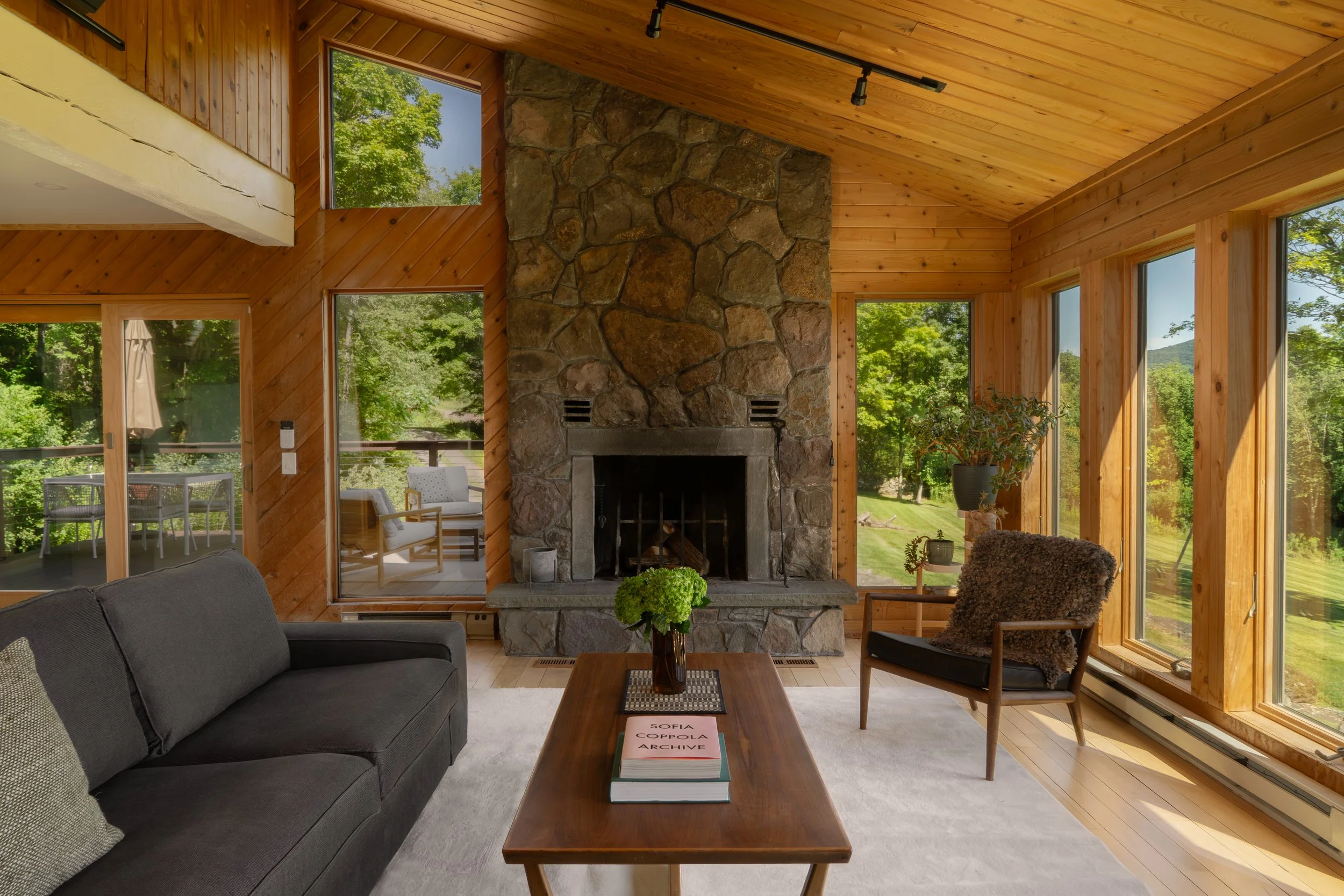 04_127 Stone Wall Drive.jpg