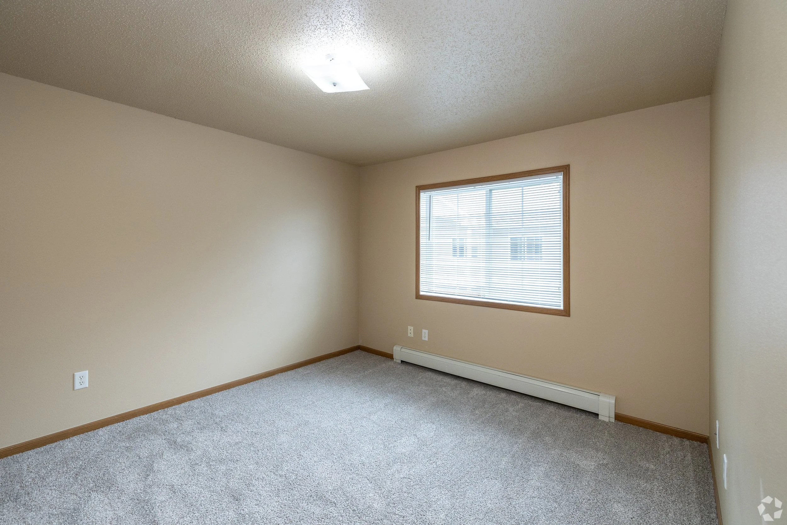 Eagle-Lake-Apartments_014.jpg