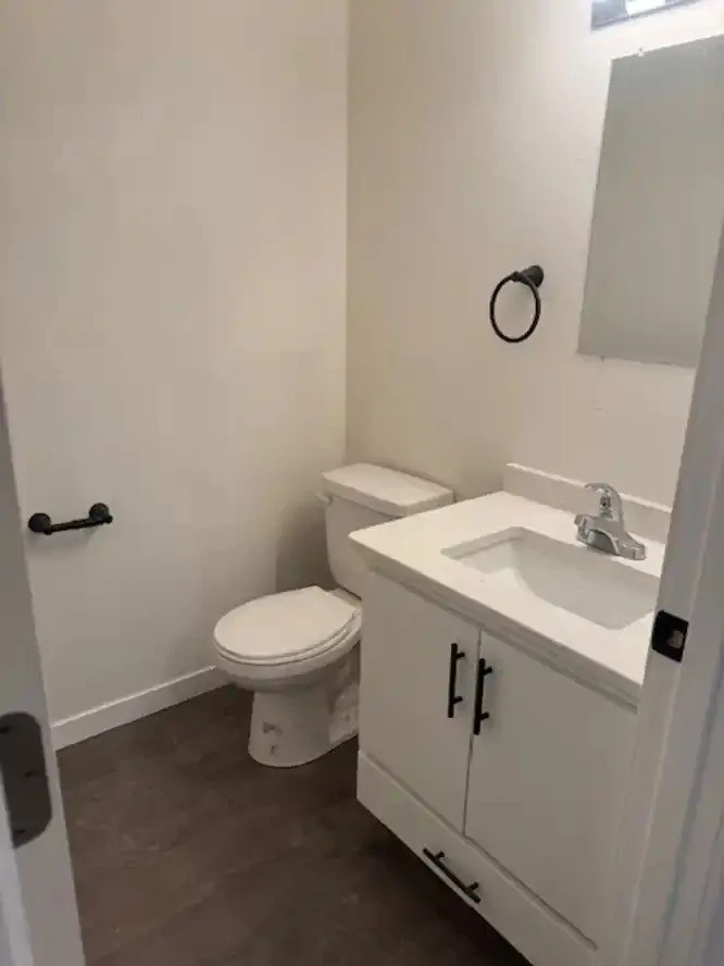m_bathroom 3.jpg