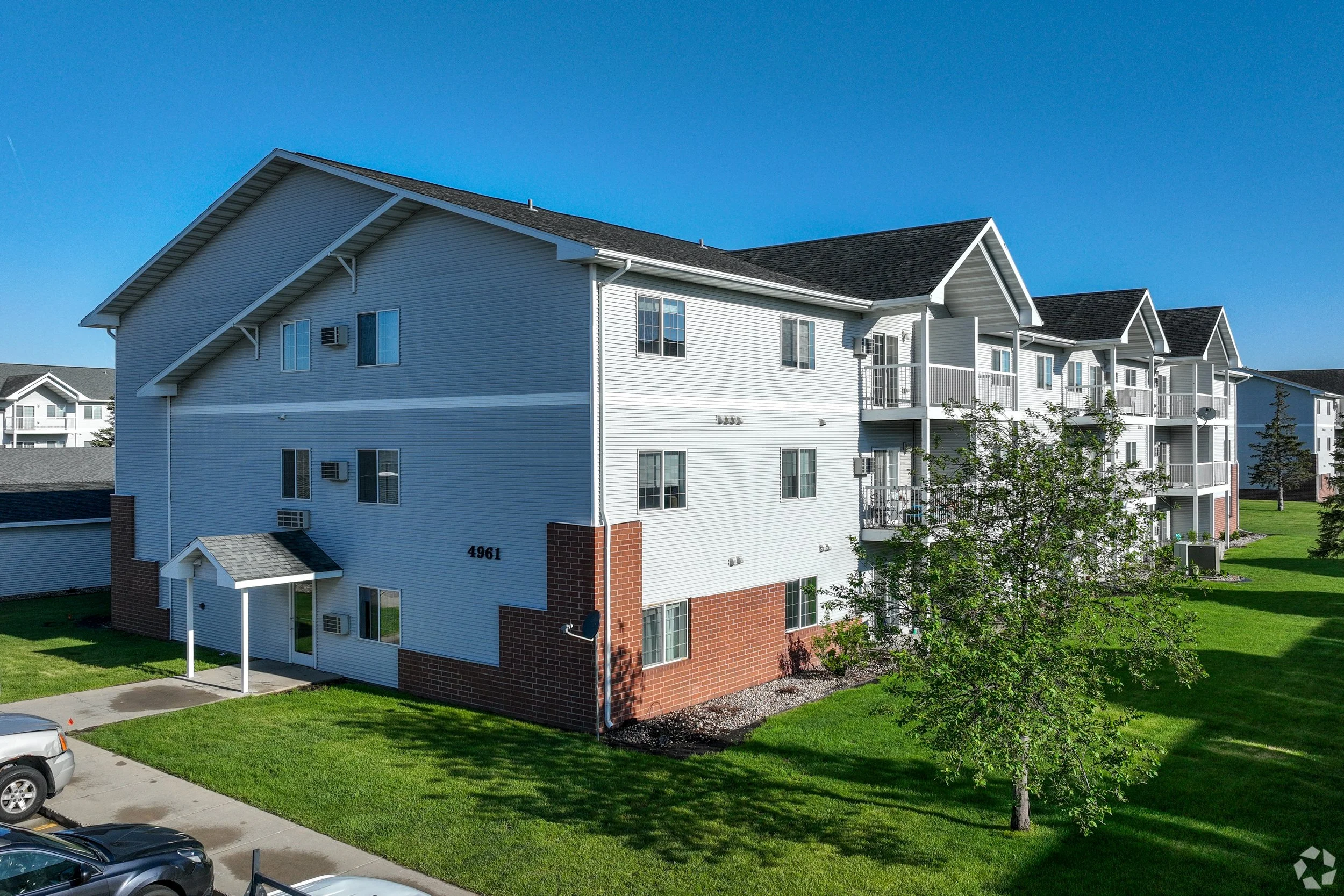 Osgood-Townsite-Apartments_010.jpg