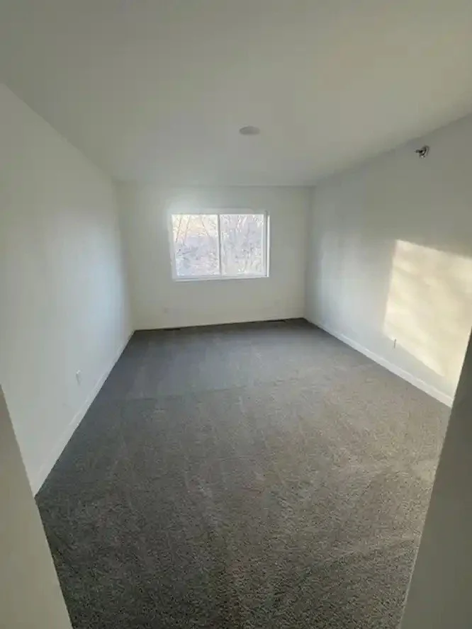 m_bedroom 3.jpg
