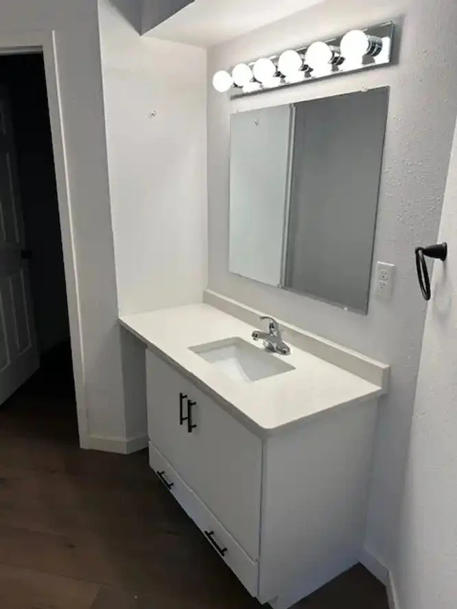 m_bathroom 4.jpg