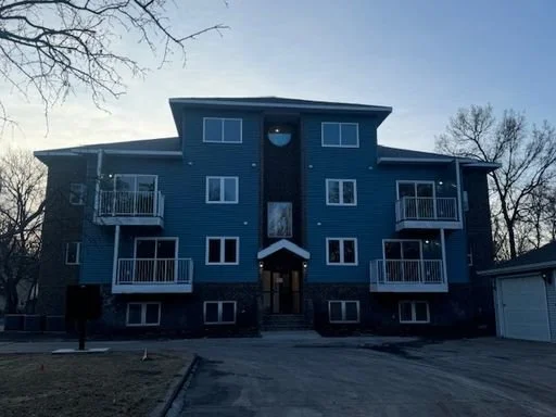 maranda building.jpg