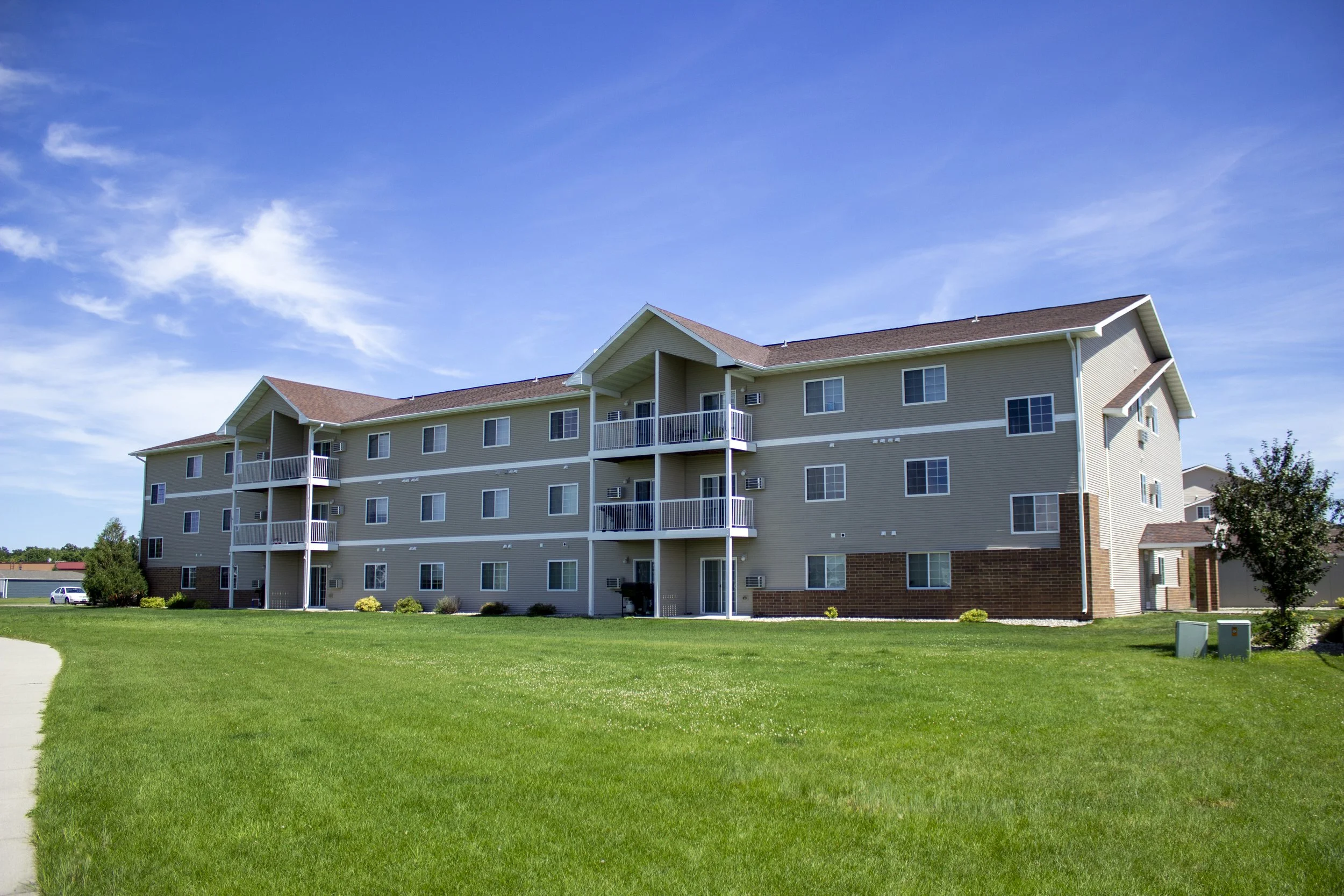 Eagle Lake Apartments | Property Resources Group