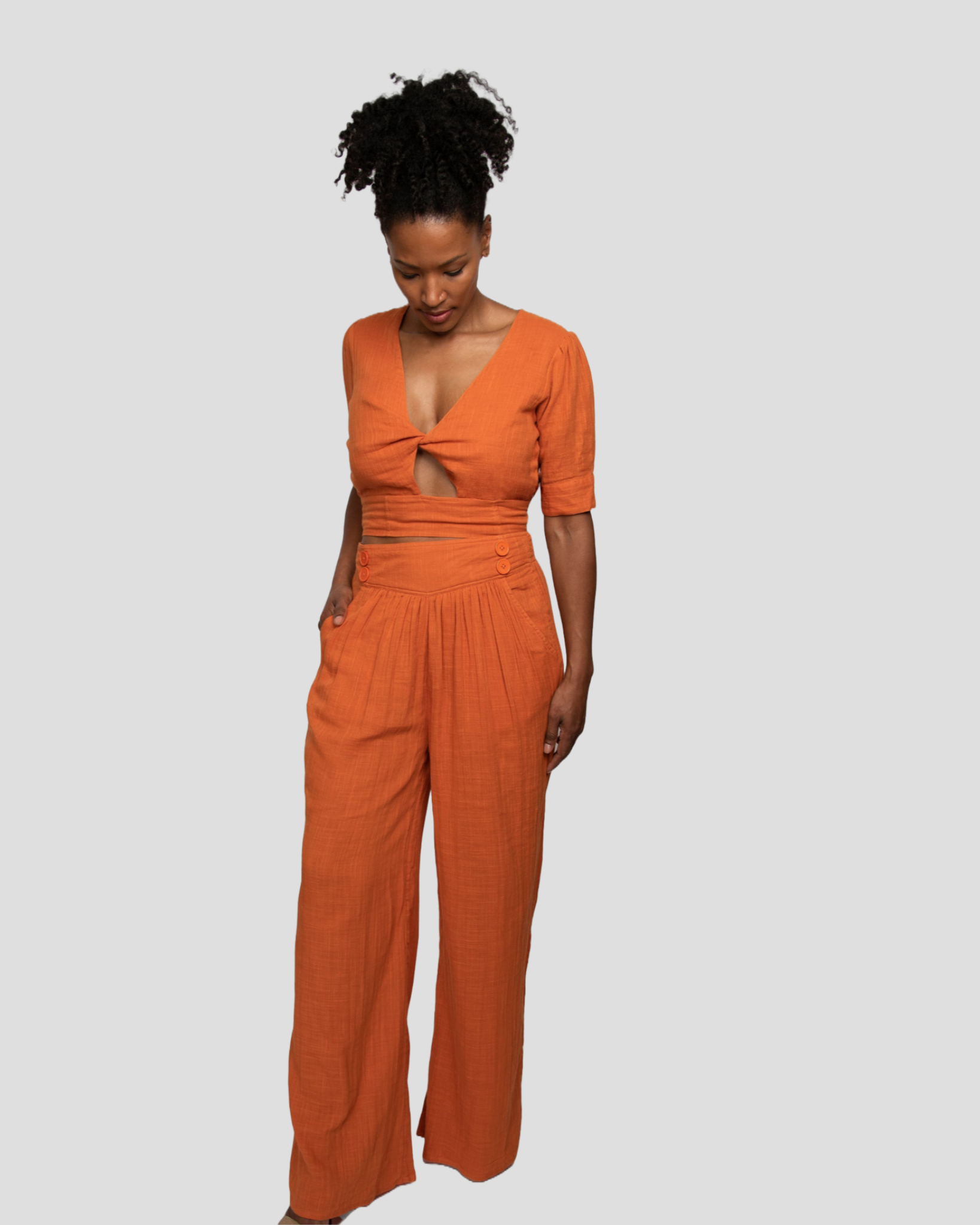 2pc Set With Twist Front Top.png