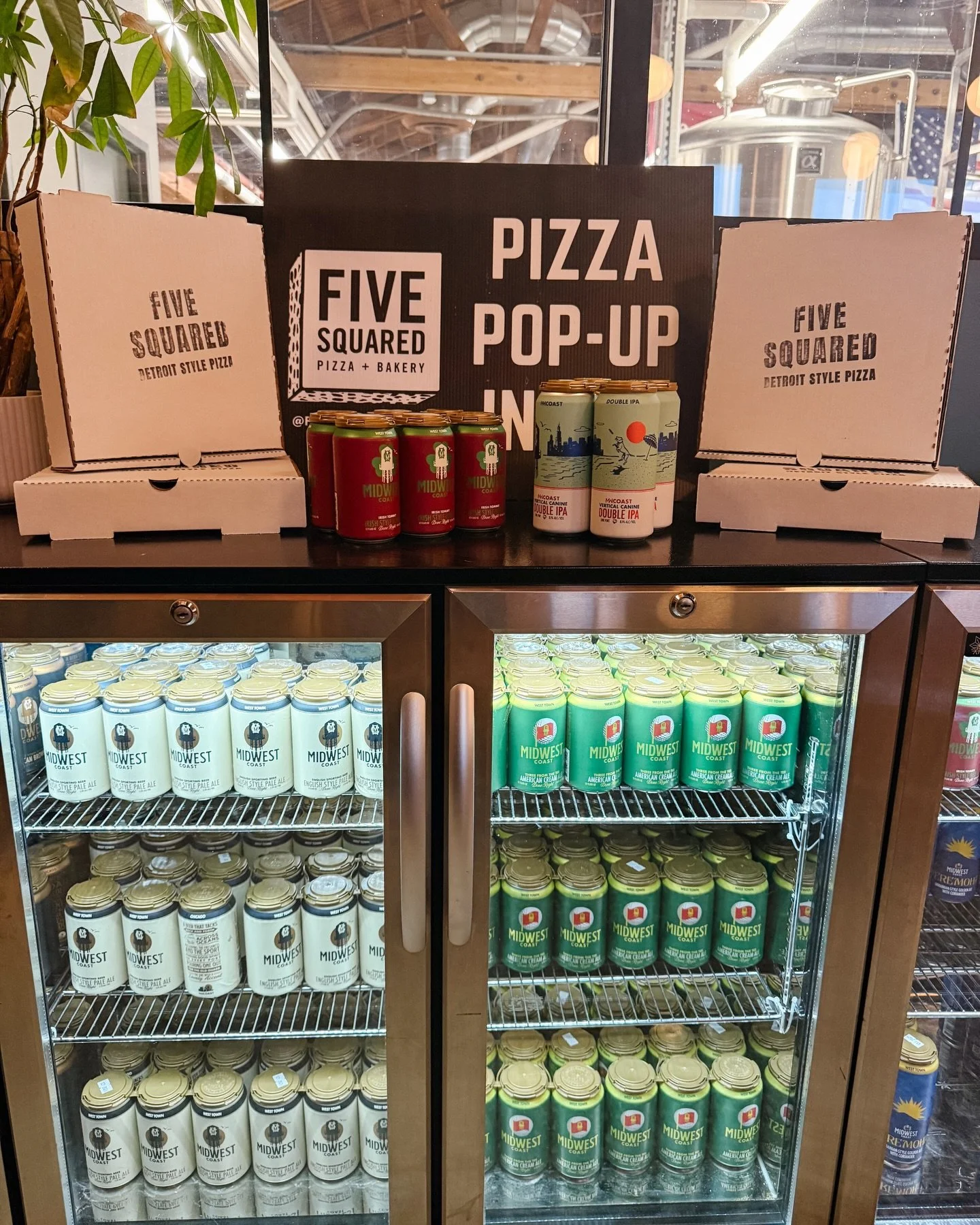 Don&rsquo;t stress over your Super Bowl plans. We&rsquo;ve got you covered with 20% off to-go beers and $2 off take and bake pizzas from @fivesquaredpizza. Available Friday, February 6th and Saturday, February 7th! 🏈🍕🍻