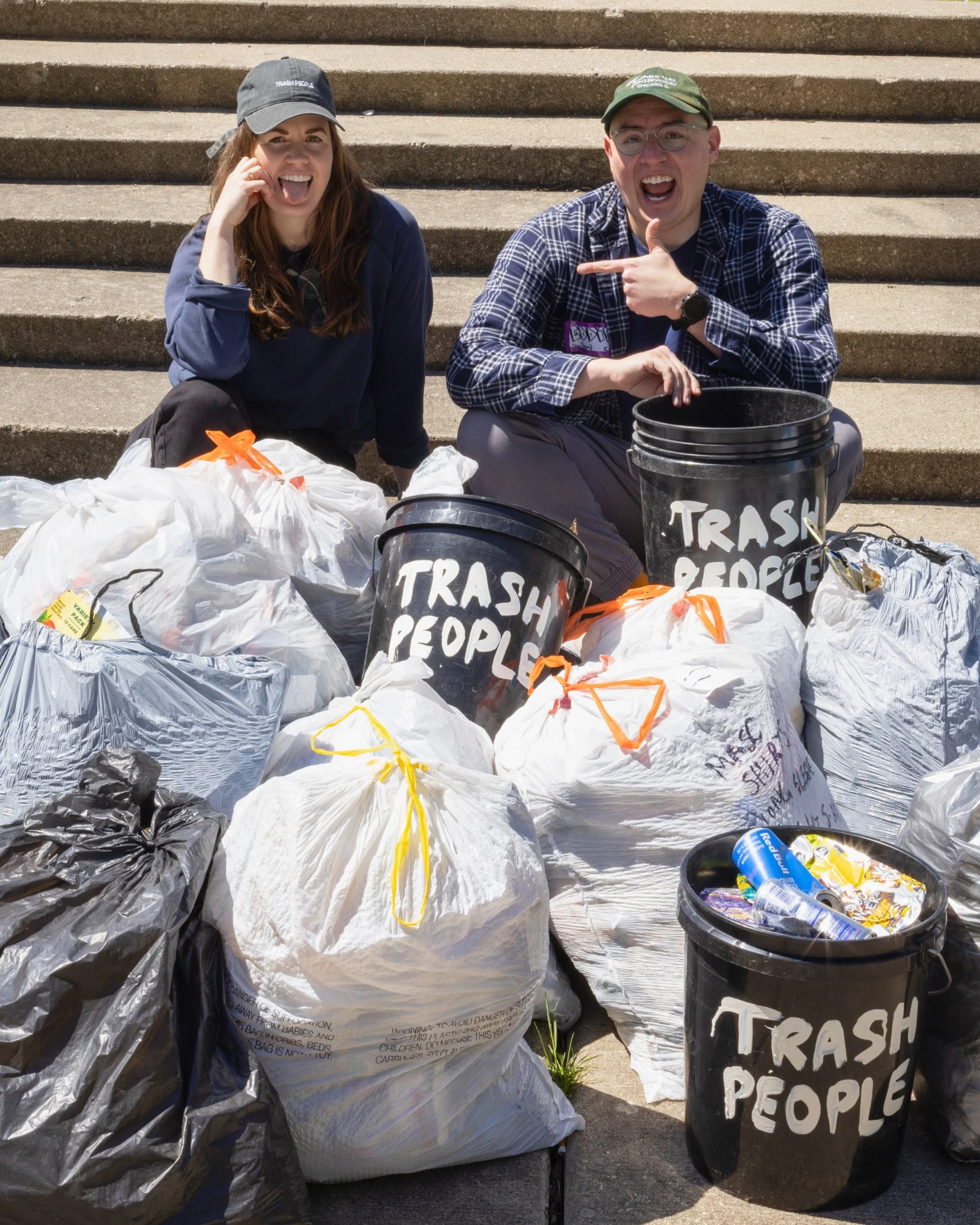 Let&rsquo;s pick up some trash, West Town!

@trashpeopleofchicago exists to facilitate community connection and contribution in Chicago.

Meet at 11 am in front of @midwestcoastbrewing for a neighborhood clean-up. All Trash People will get $5 beers, 