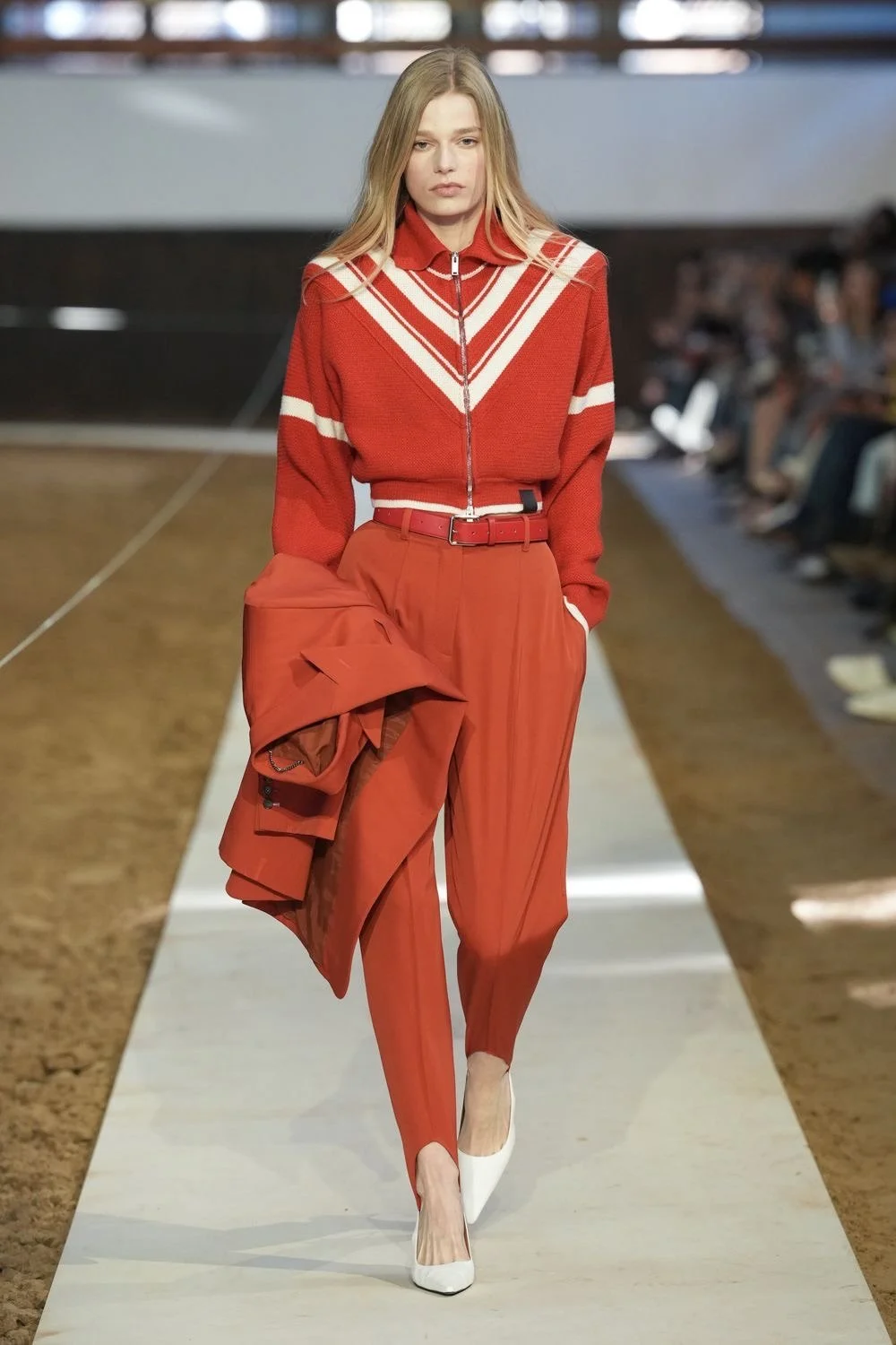 17. SAAR - STELLA MCCARTNEY.JPG