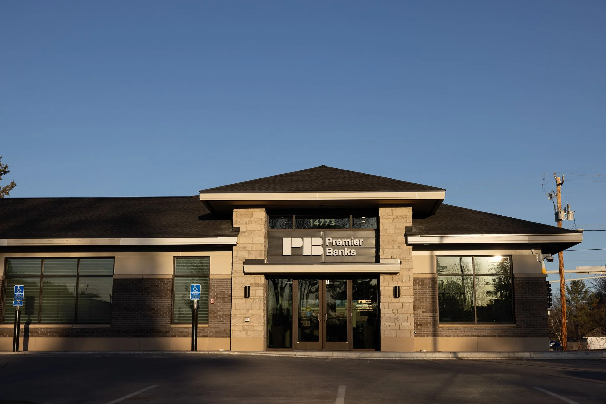 Premiere bank framed in 2 weeks in Hugo, MNash commercial framing in blaine minnesota framing by JL Schwieters