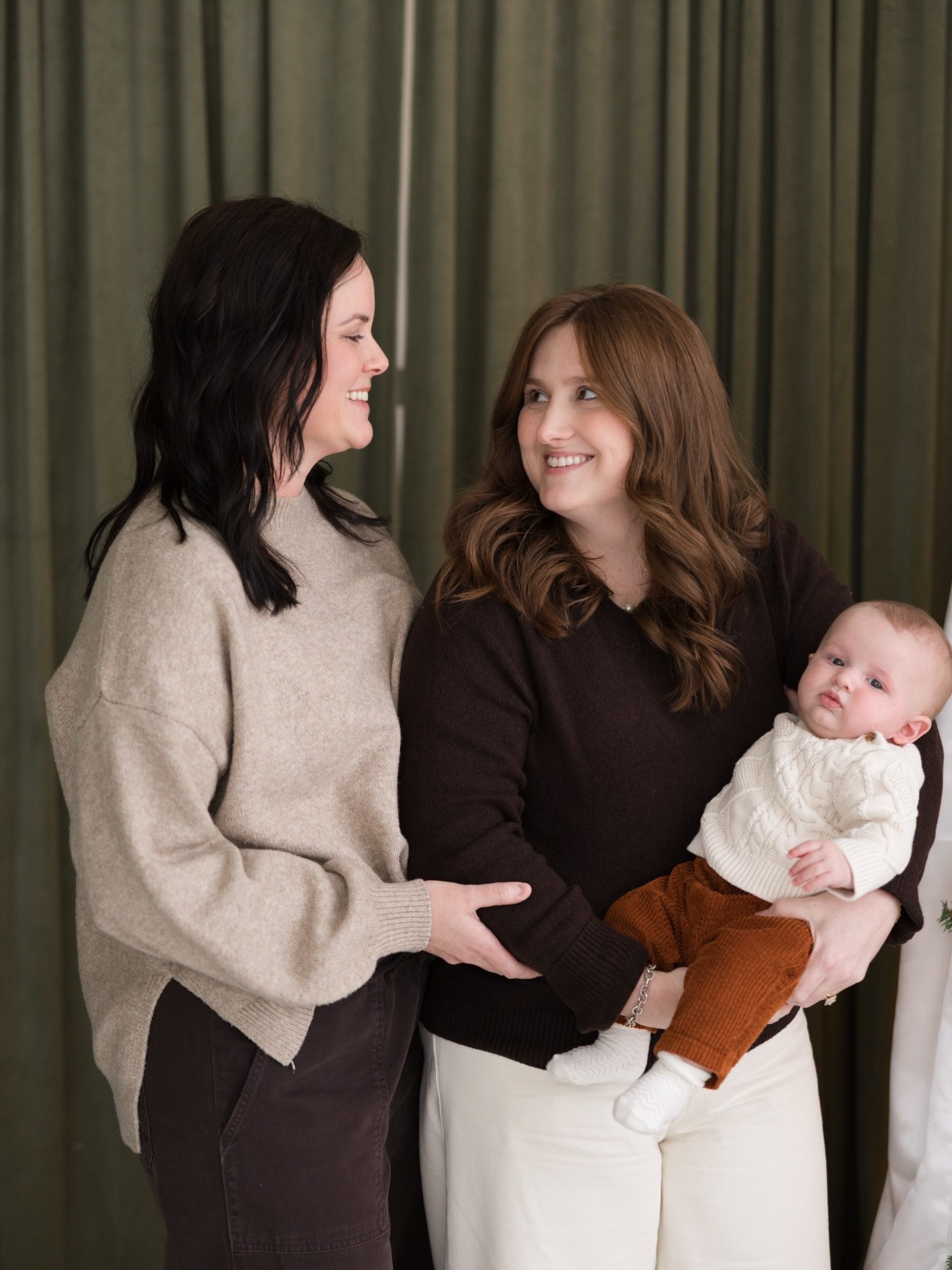 Happy Thanksgiving from our family to yours. 
.
.
📸: @chelseachi.photography