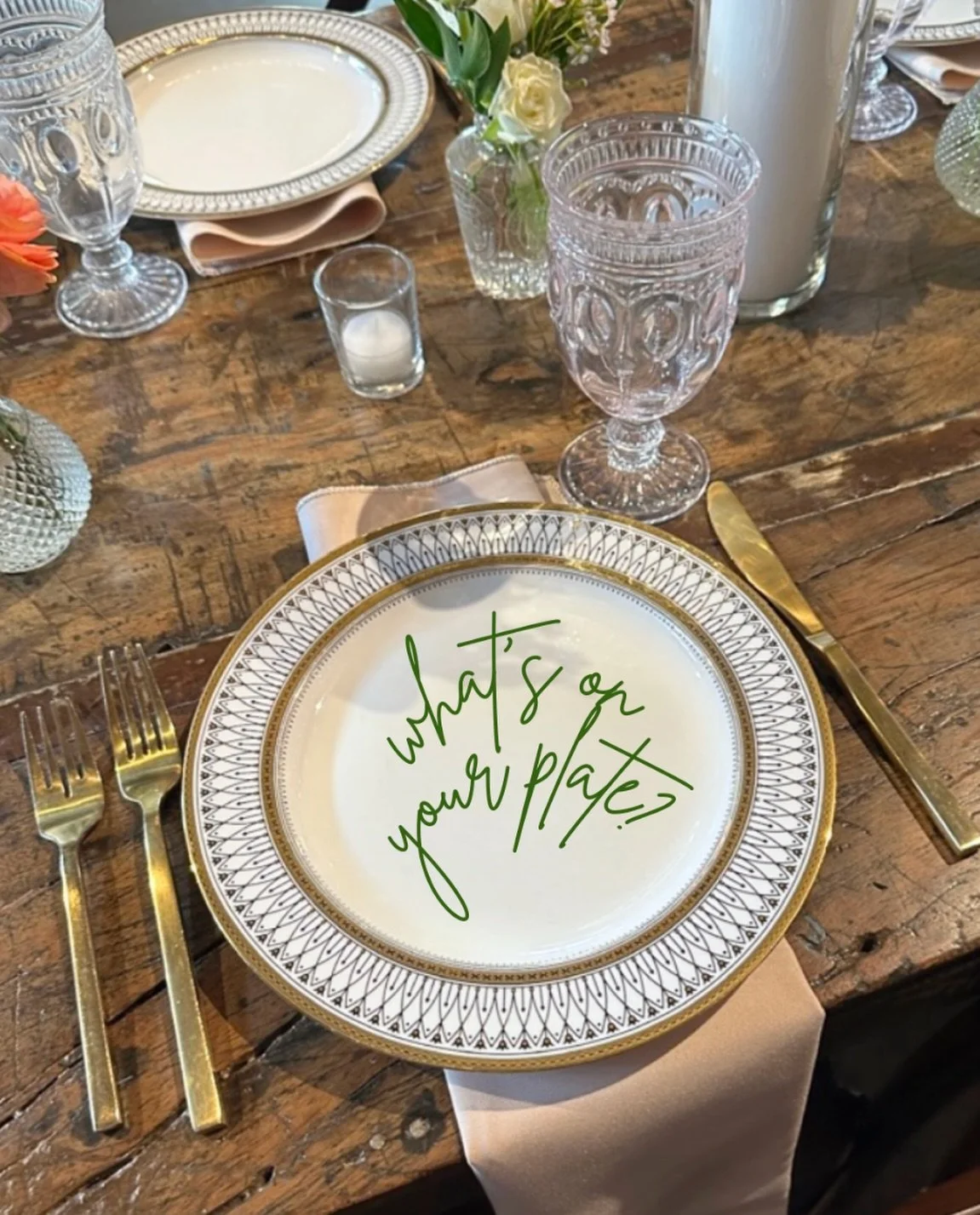 What&rsquo;s on your plate? 😋 At weddings, it&rsquo;s more than just food&mdash;it&rsquo;s flavor, fun, and a little bit of celebration in every bite! From savory starters to decadent desserts, we create every dish to make your meal &amp; day unforg