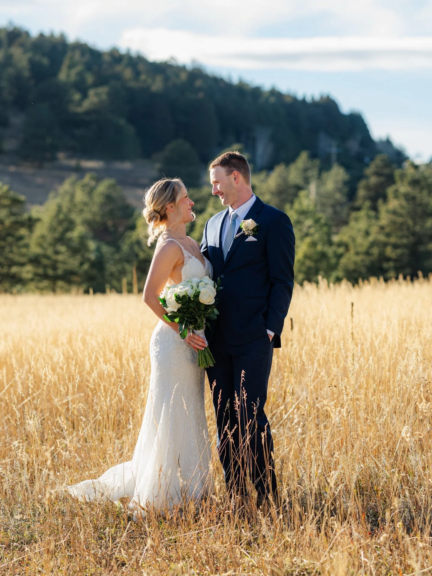 Beautiful wedding in Golden, Colorado for Jess &amp; Sean 🏔️

#coloradophotographer #weddingphotography