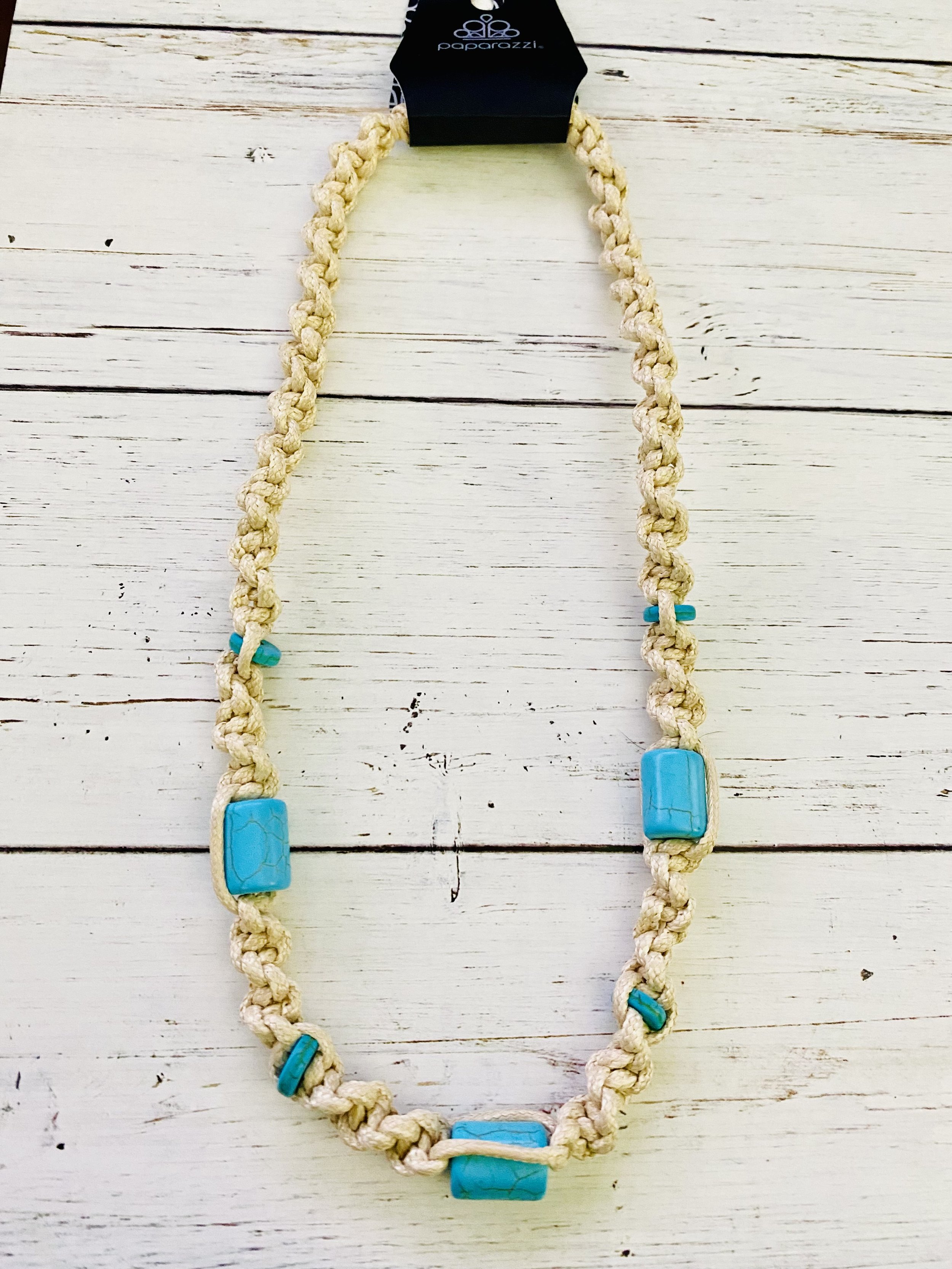 Explorer Exclusive - Blue Urban Necklace