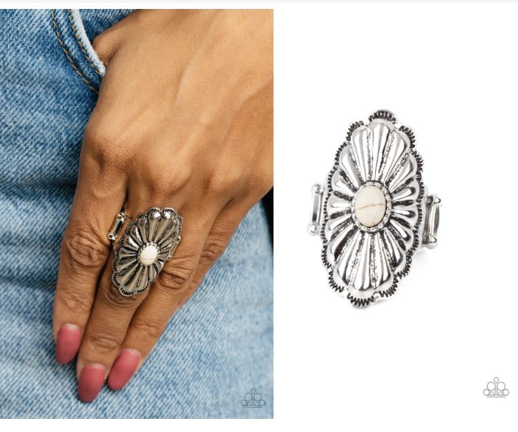 Cottage Couture - White Cracklestone Ring