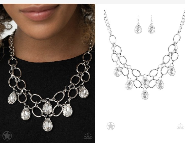 Show-Stopping z Shimmer - White BB Necklace