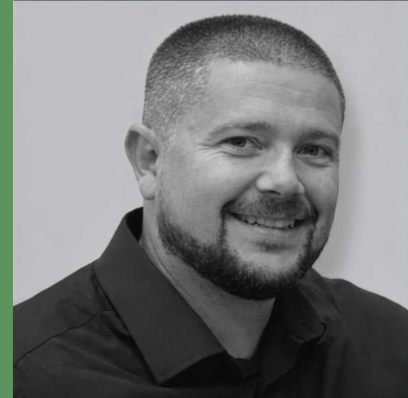 Black and white picture of Gavin Roberts Senior Partner at LBI Consulting