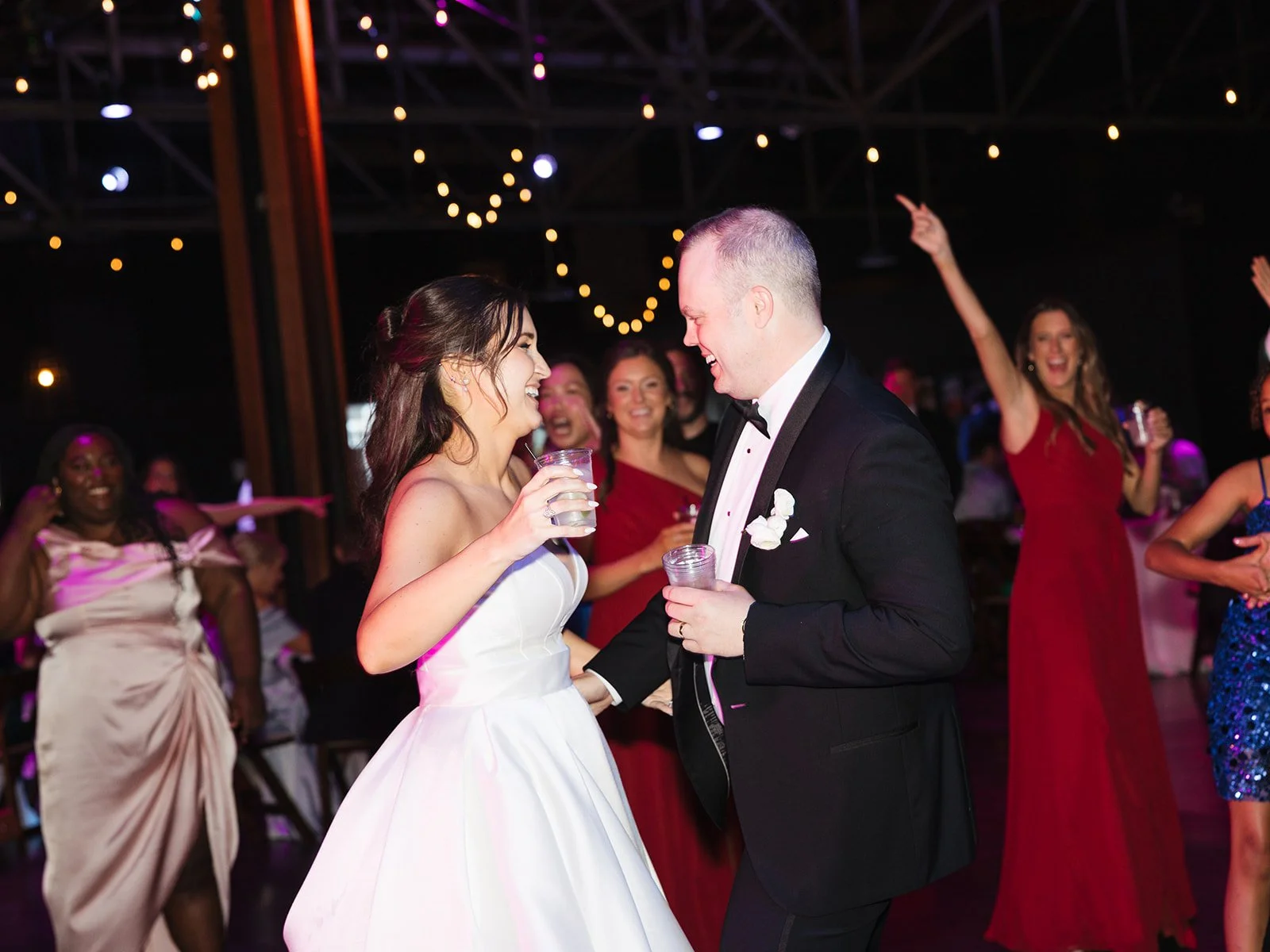 kelsey-chris-marathon-music-works-wedding-previews-nicole-kiser-imagery-101_websize.jpg