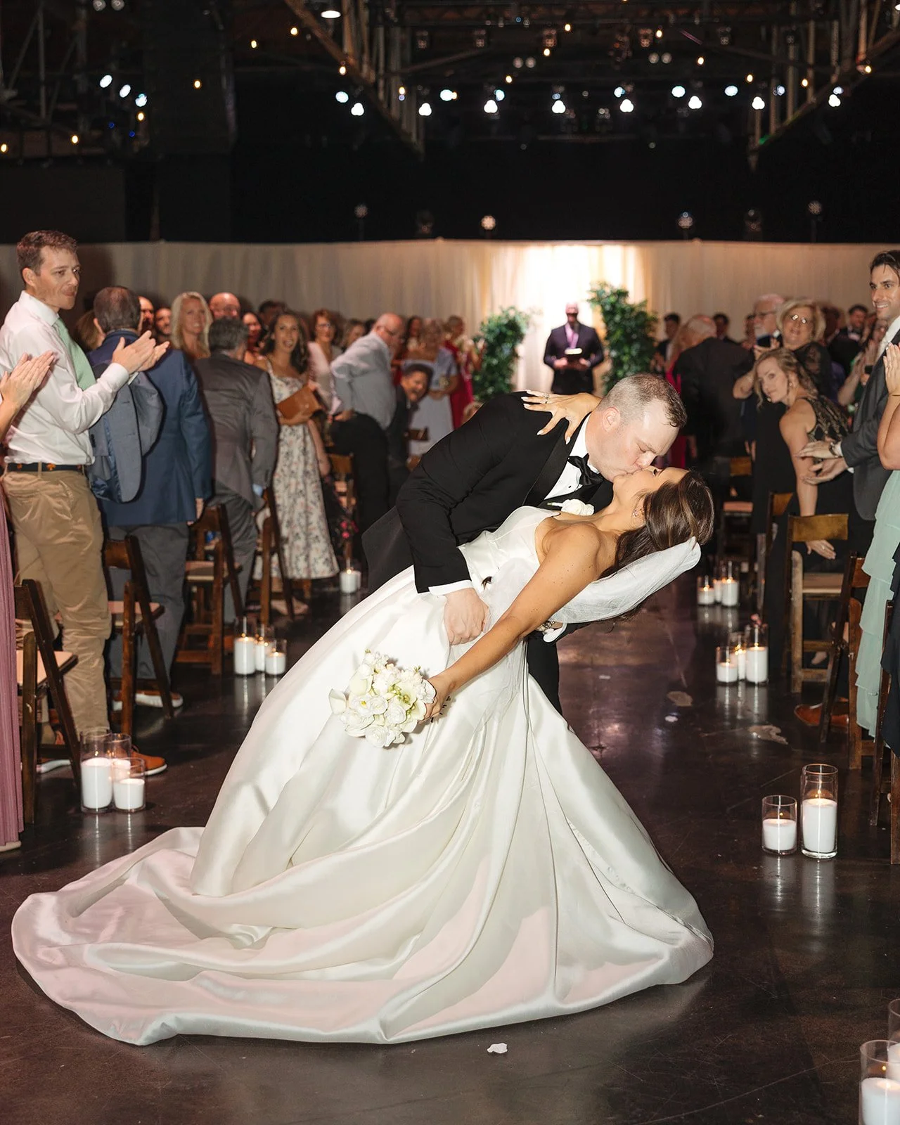 kelsey-chris-marathon-music-works-wedding-previews-nicole-kiser-imagery-66_websize.jpg
