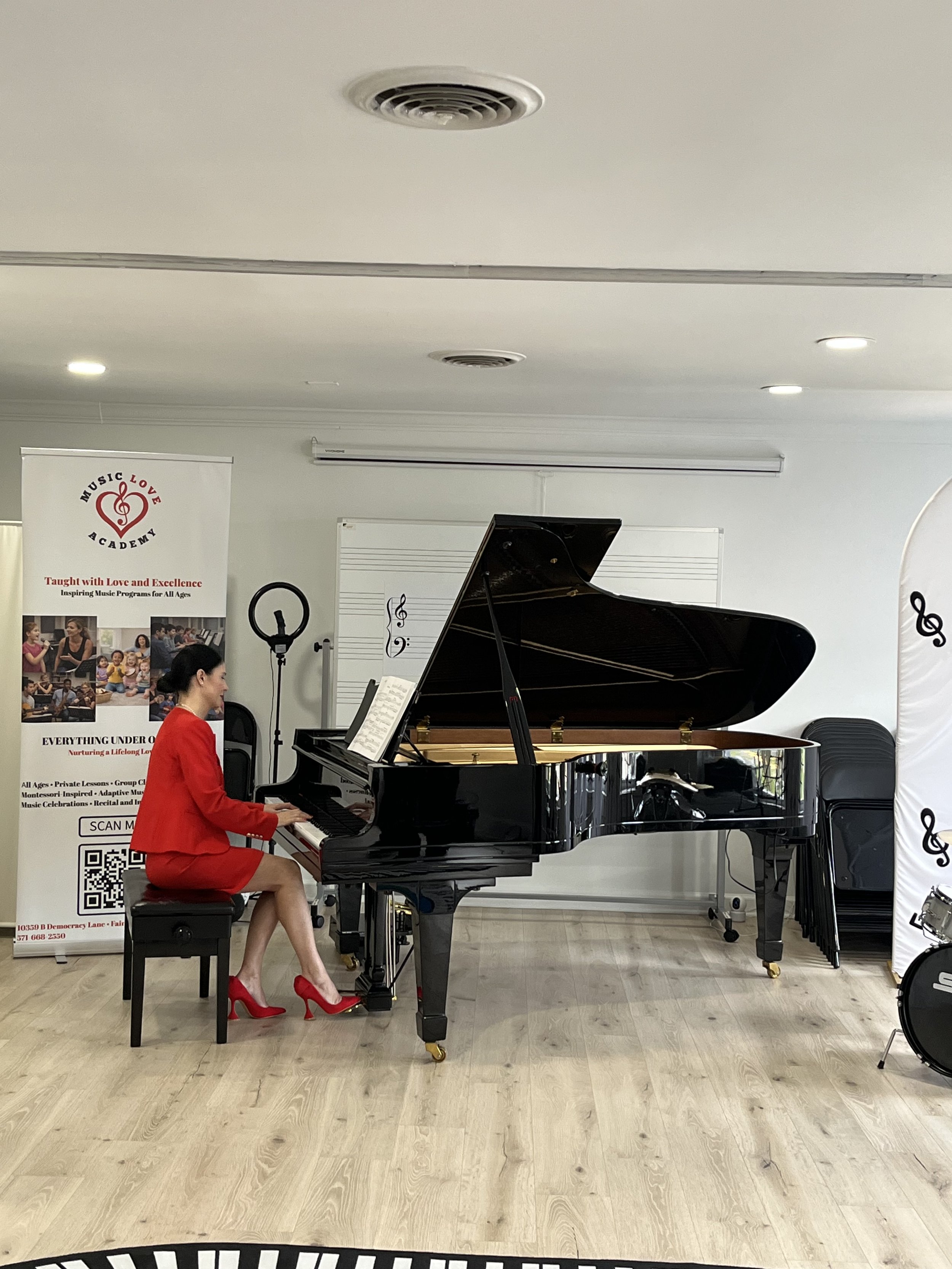 Music Love Academy Celebrates Ribbon Cutting in Fairfax