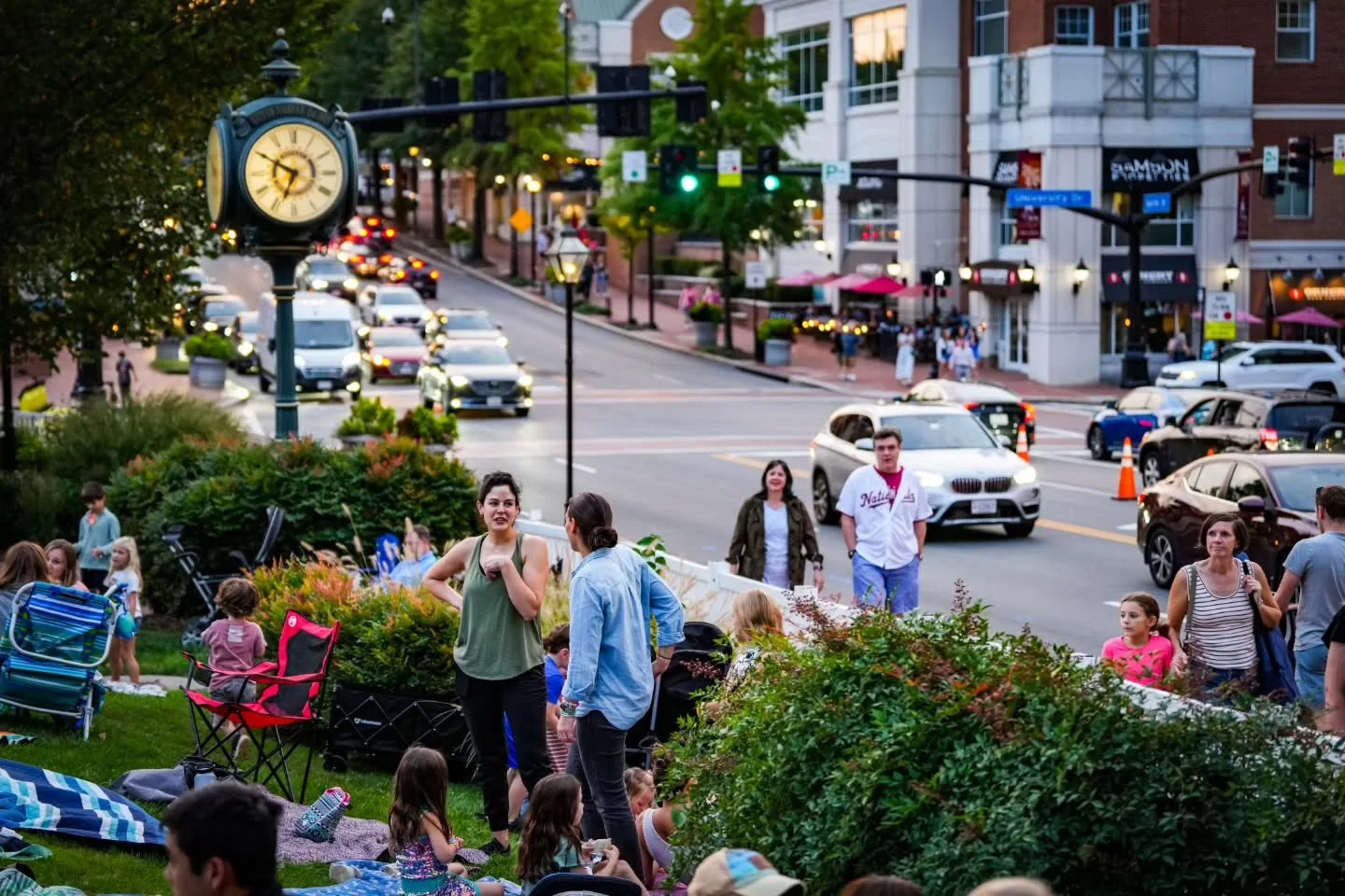 Summer evenings just hit different in Old Town Fairfax ✨

Spend the evening in Old Town Fairfax with live music, local restaurants, patio dining, sweet treats, and a free concert in the park. Rock the Block is back on June 26, bringing another night 