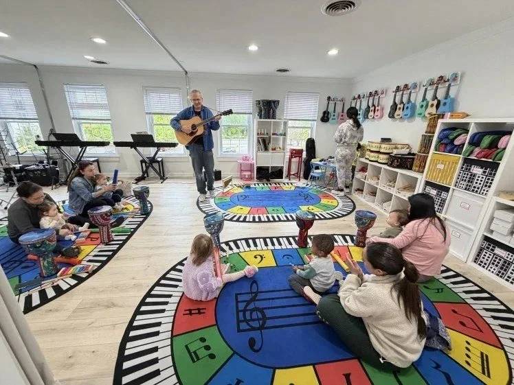 Looking for after-school activities or new ways to keep the kids engaged? 📚🎵⚽

Old Town Fairfax is home to music lessons, martial arts, tutoring, creative play, family game nights, escape rooms, library programs, and more - all within a walkable do