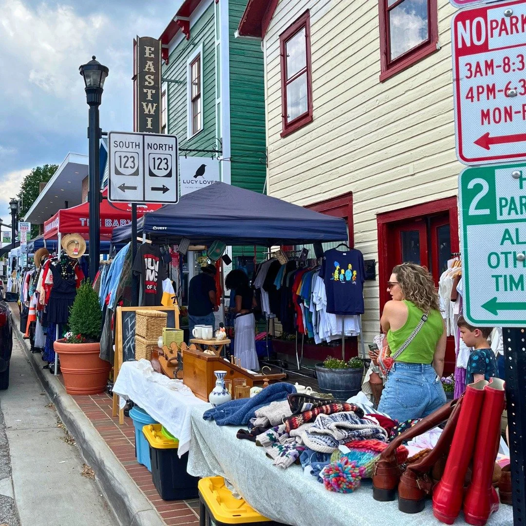 The Main St. Market is back this Sunday, September 6 from 12&ndash;4 PM! Browse a unique mix of vintage finds, handmade goods, jewelry, accessories, home goods, and more from local vendors.

While you&rsquo;re here, make a day of it in Old Town Fairf