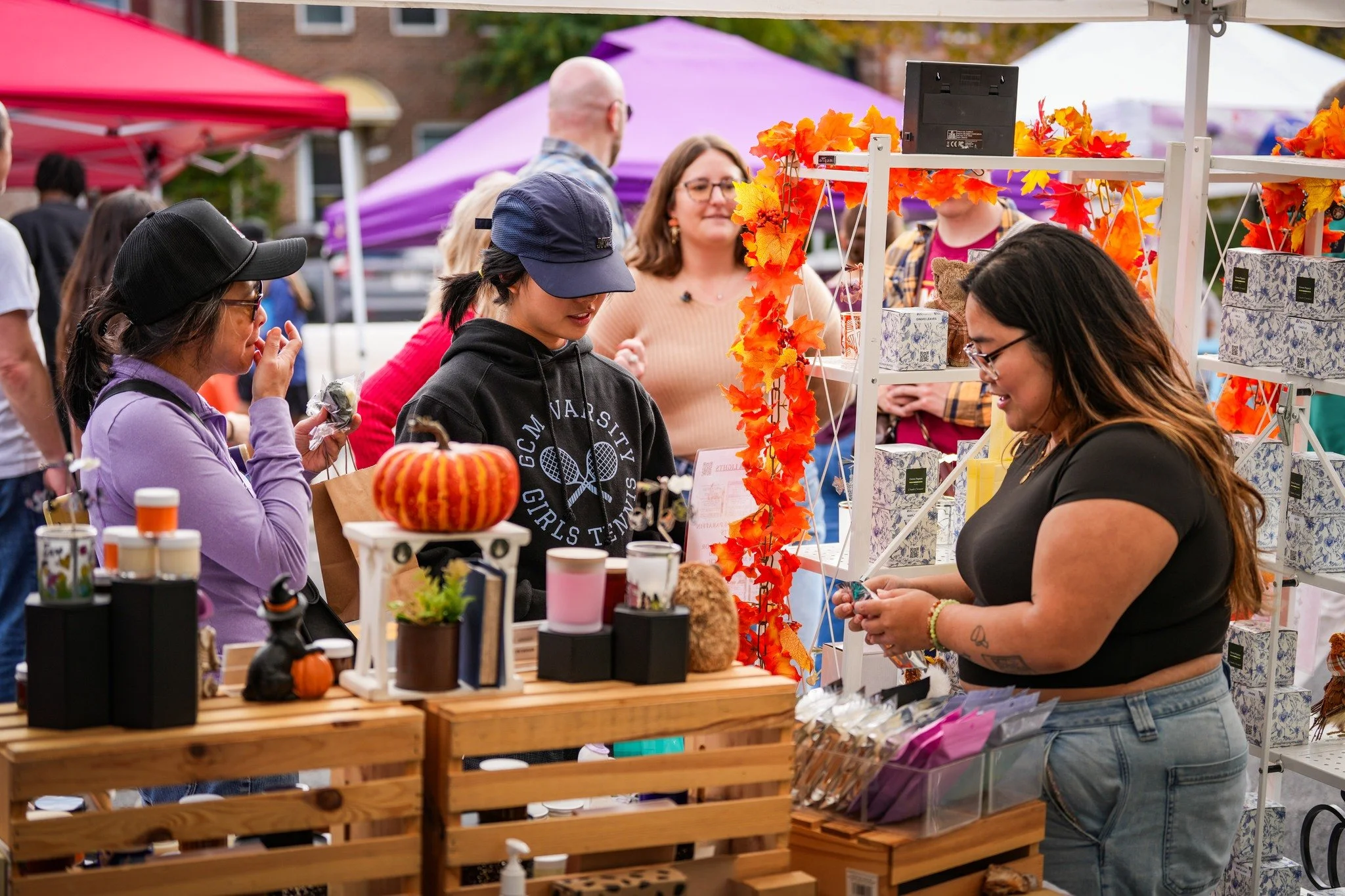 One of Fairfax City&rsquo;s biggest events of the year is just ONE MONTH away!

The 50th Annual Fall Festival takes over Downtown Fairfax on Saturday, October 10 from 10 AM&ndash;5 PM, bringing 400+ vendors, live entertainment, food, children&rsquo;s