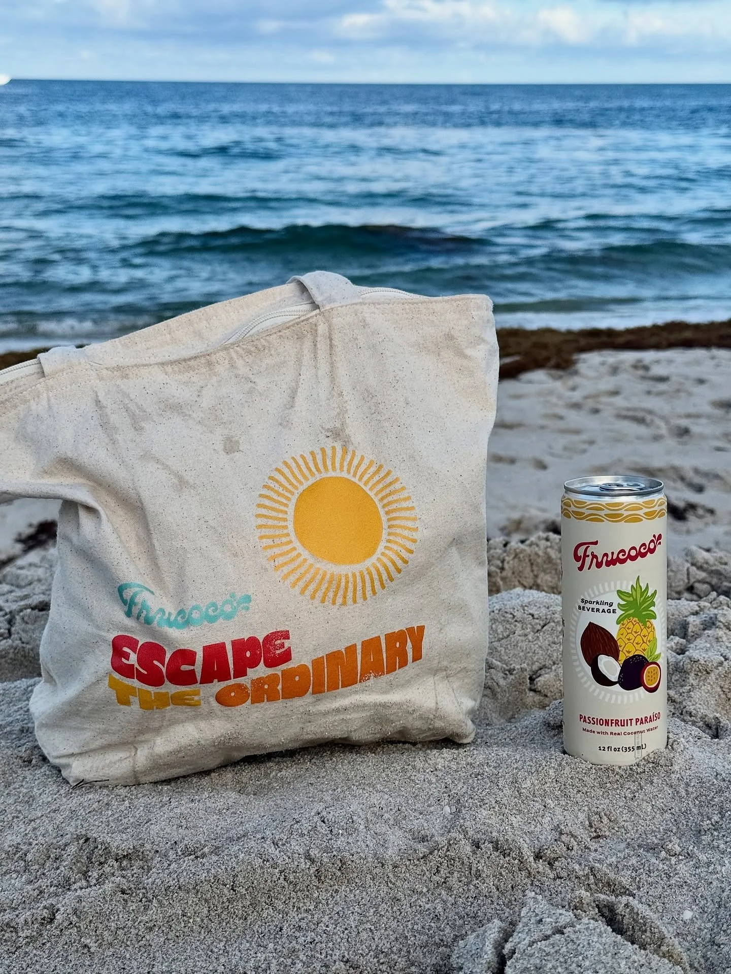 Weekend Essentials: Tote Bag, Frucoco&hellip; &amp; Taylor Swifts&rsquo;s new album &ldquo;Life of a Showgirl&rdquo; on repeat 🎧

#lifeofashowgirl #taylorswift #onrepeat #newalbum #swifties #swiftiesunite #weekend #weekendessentials #tote #frucoco #