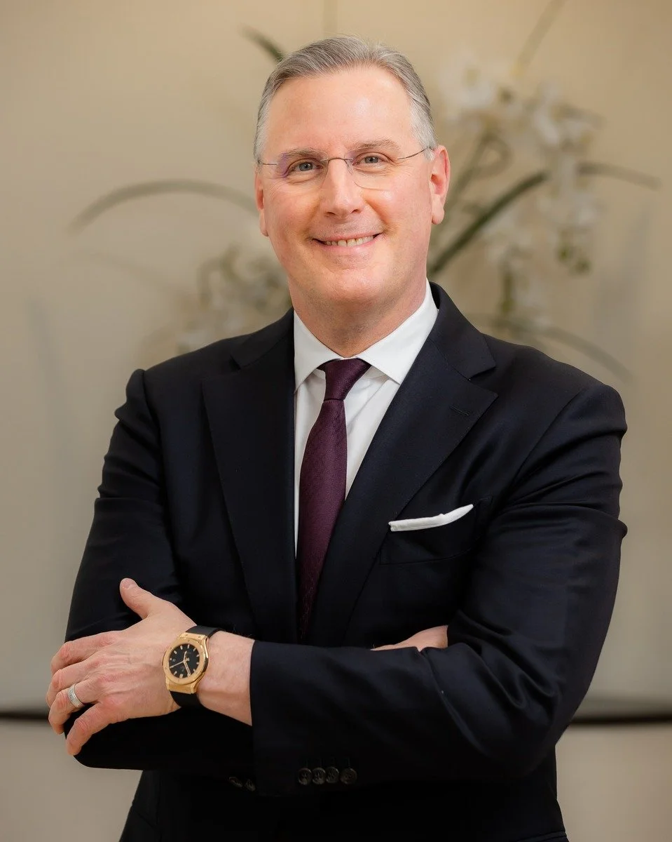 Headshot of Dr. Charles Messa of Aesthetic Management Group