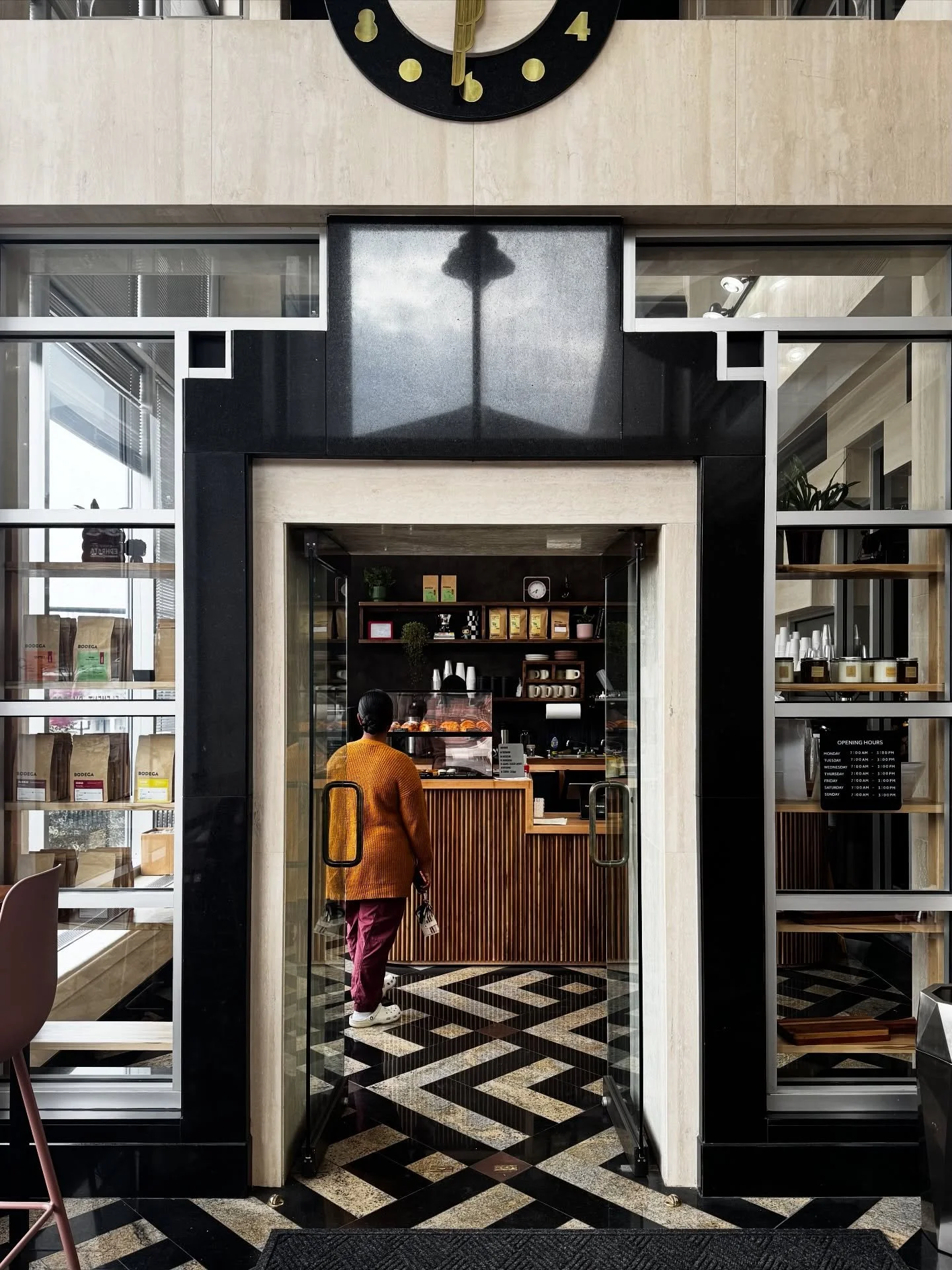 Big love to @tamarahsylvain and team on their opening of @elementbybodega in Ephrata. Good coffee, good people, amazing vibe ☕️ 

You can always count on @gemscatering_ and us to sell you out on coffee any day ✨

#bussinessforgood #coffeeshop #coffee