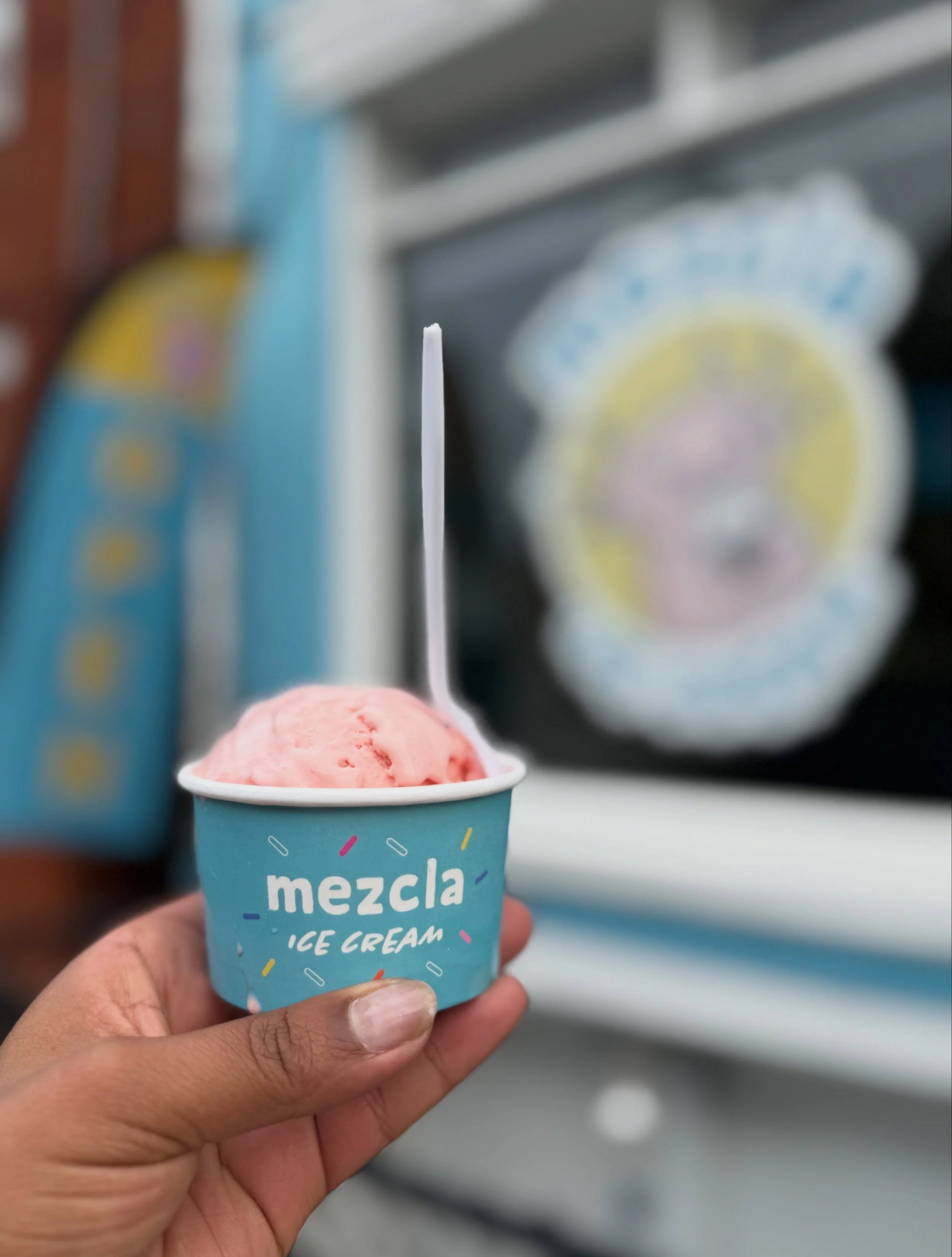 Dreaming about and craving @mezclaicecream on hot days like today 🍦🍦🍦