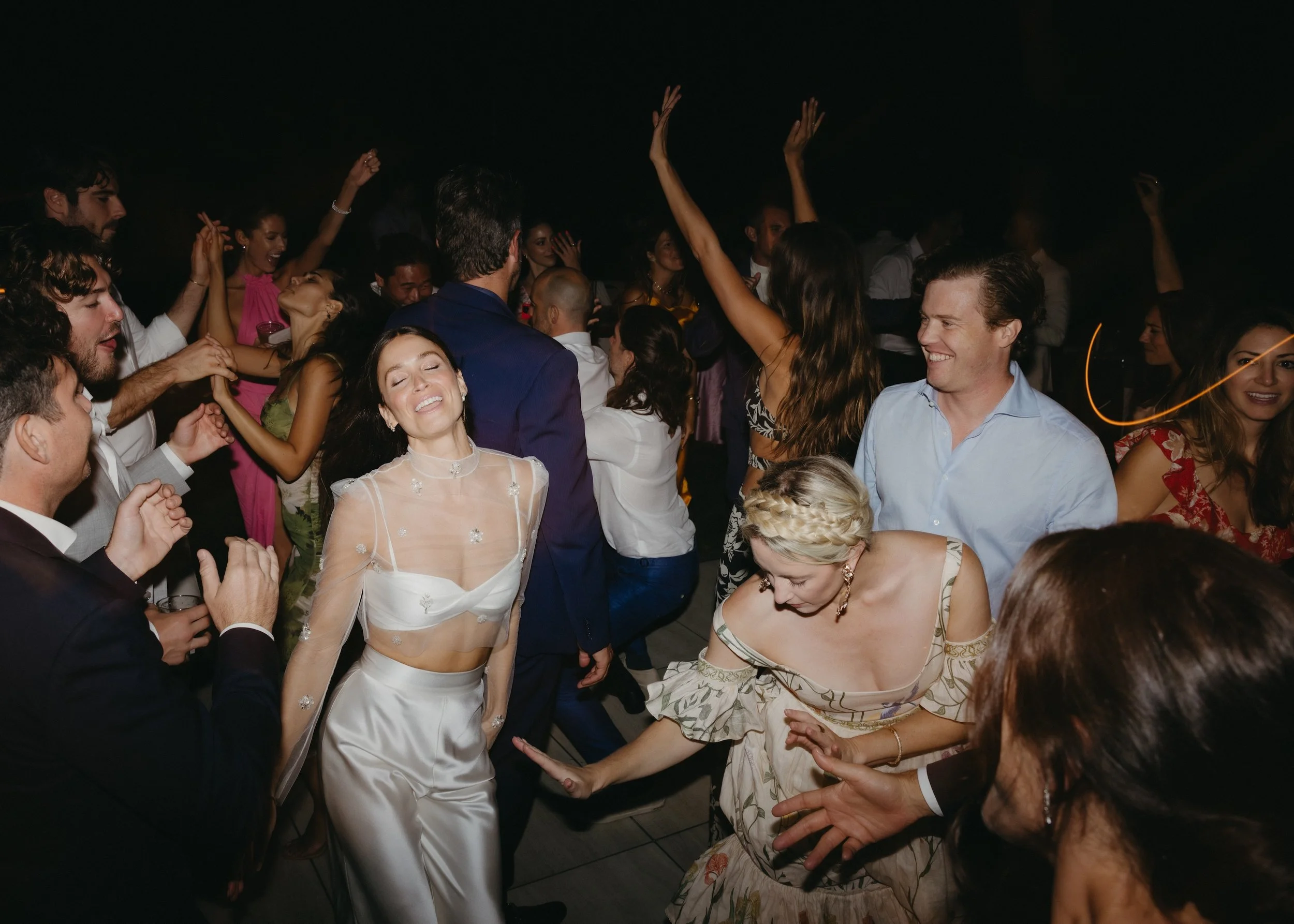 LoganColePhotographyweddings-231000 copy.jpg