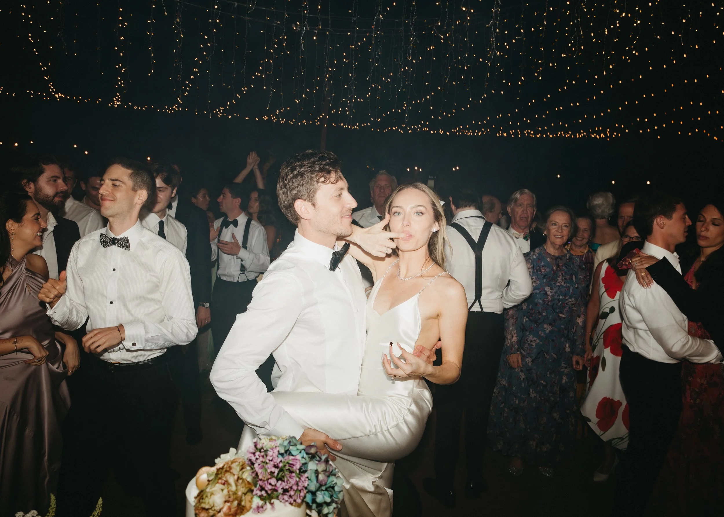 LoganColePhotographyweddings-7231 copy.jpg