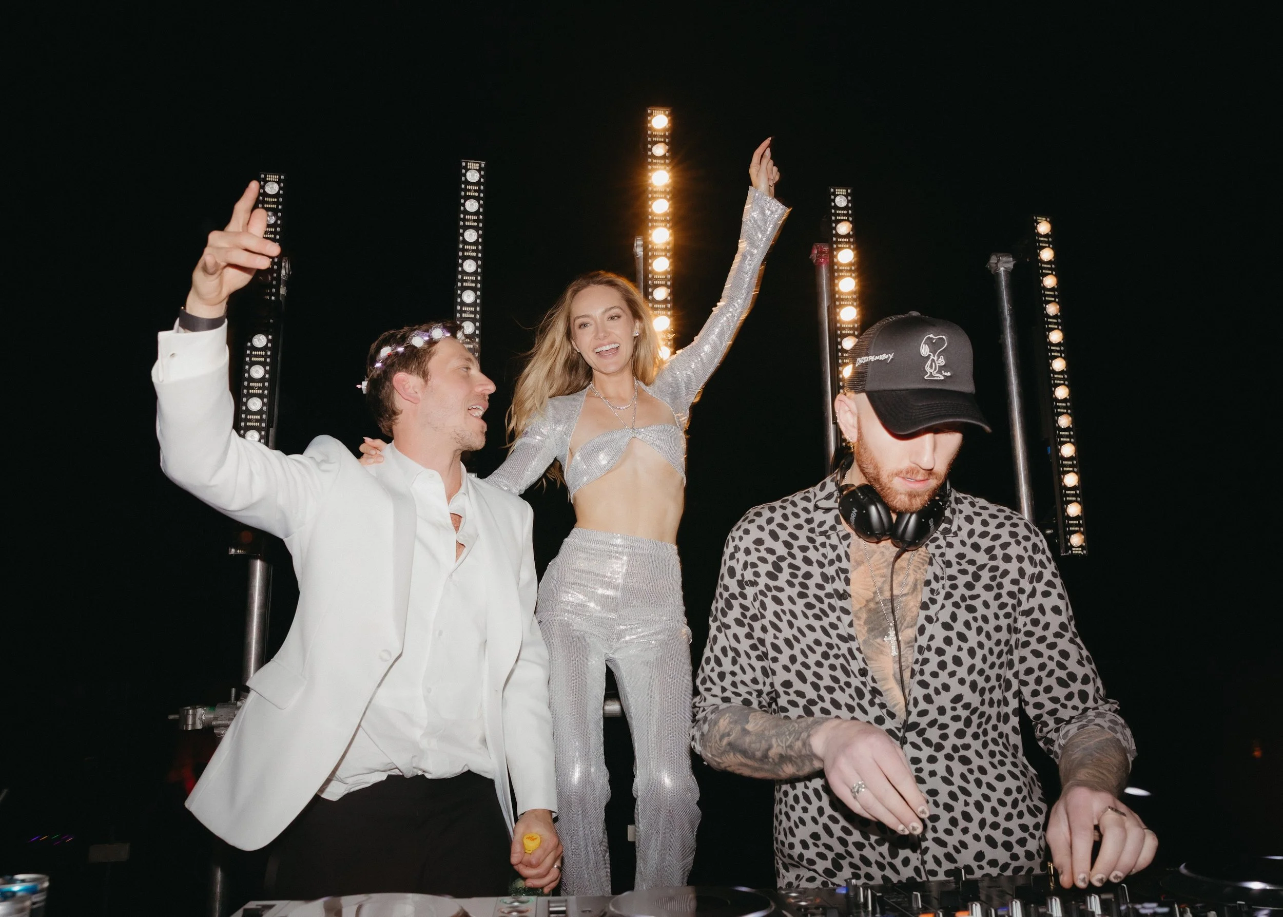 LoganColePhotographyweddings-8423 copy.jpg