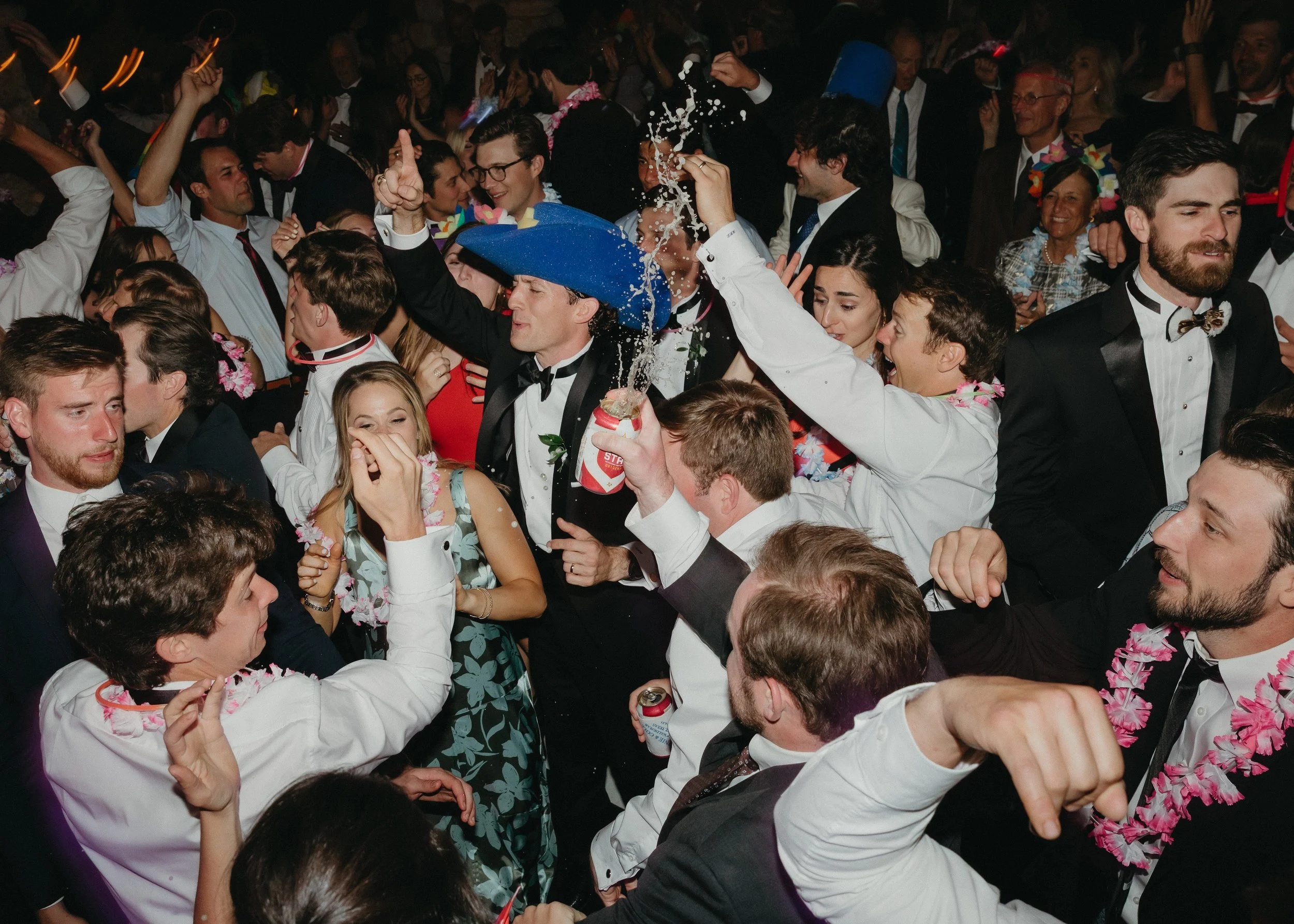 LoganColePhotographyweddings-5778 copy.jpg