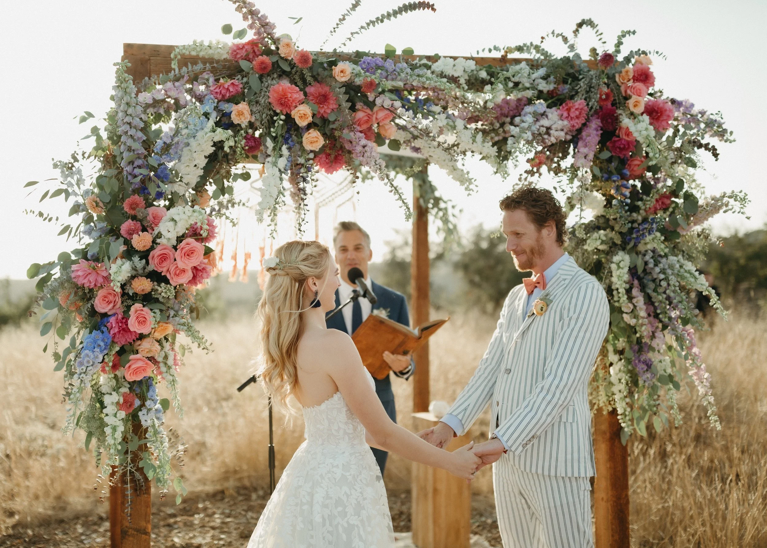 LoganColePhotographyweddings-5322 copy.jpg