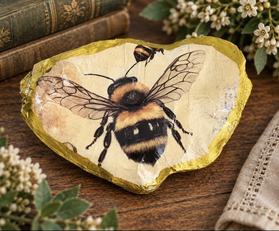 Bumblebee — Decoupage Oyster Shell Trinket Dish