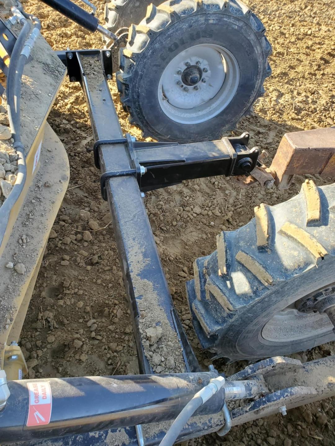 Rear Hitch Attachment Pic 2.jpg