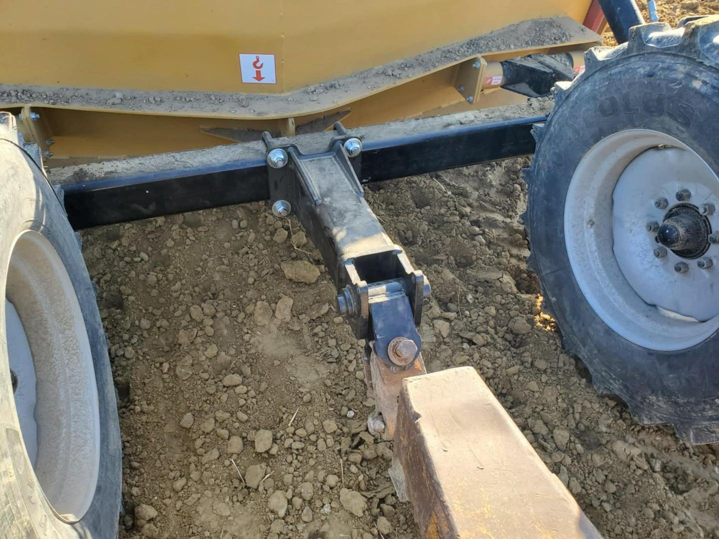 Rear Hitch Attachment Pic 1.jpg