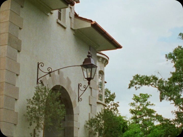 an evening with @riverbrook__ 🕯️

#16mm #16mmfilm #interiordesign #riverbrookdesign #16mmvideographer #birminghamal