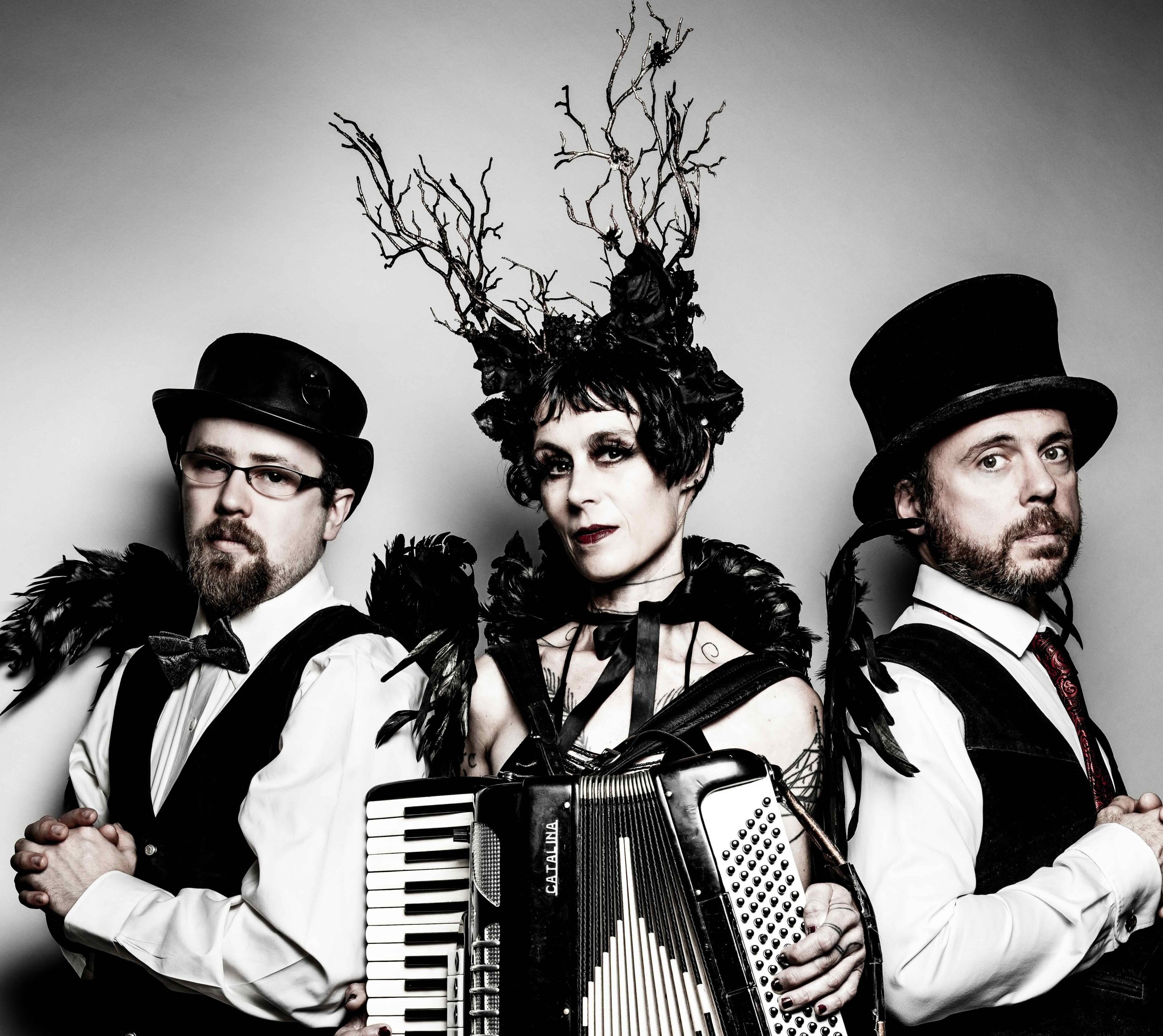 PREVIEW: Dust Bowl Faeries Return to Caffè Lena After More Than a Decade