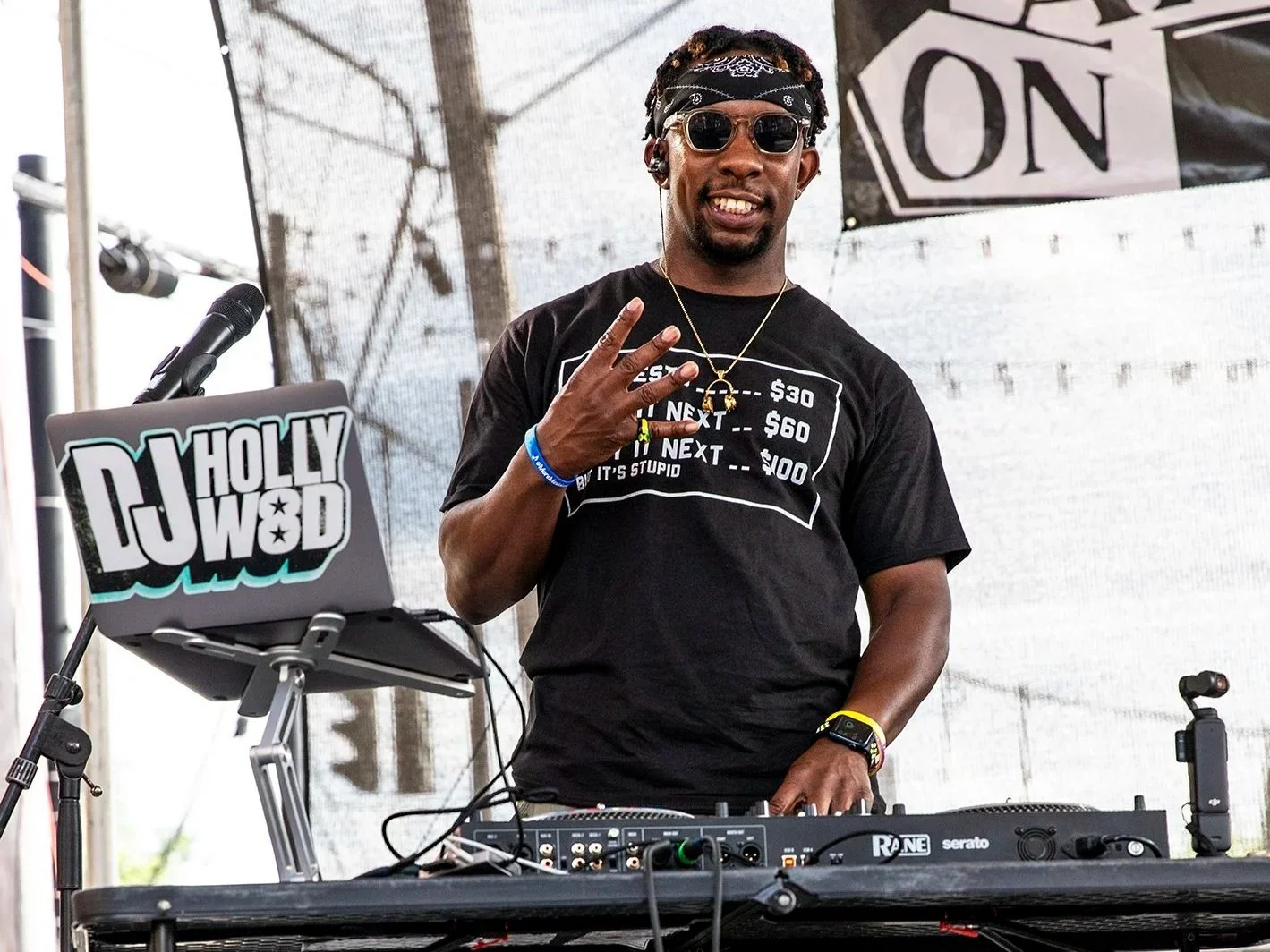 PREVIEW: DJ Hollyw8d Promotes Positivity Through Local Musical Connections This August