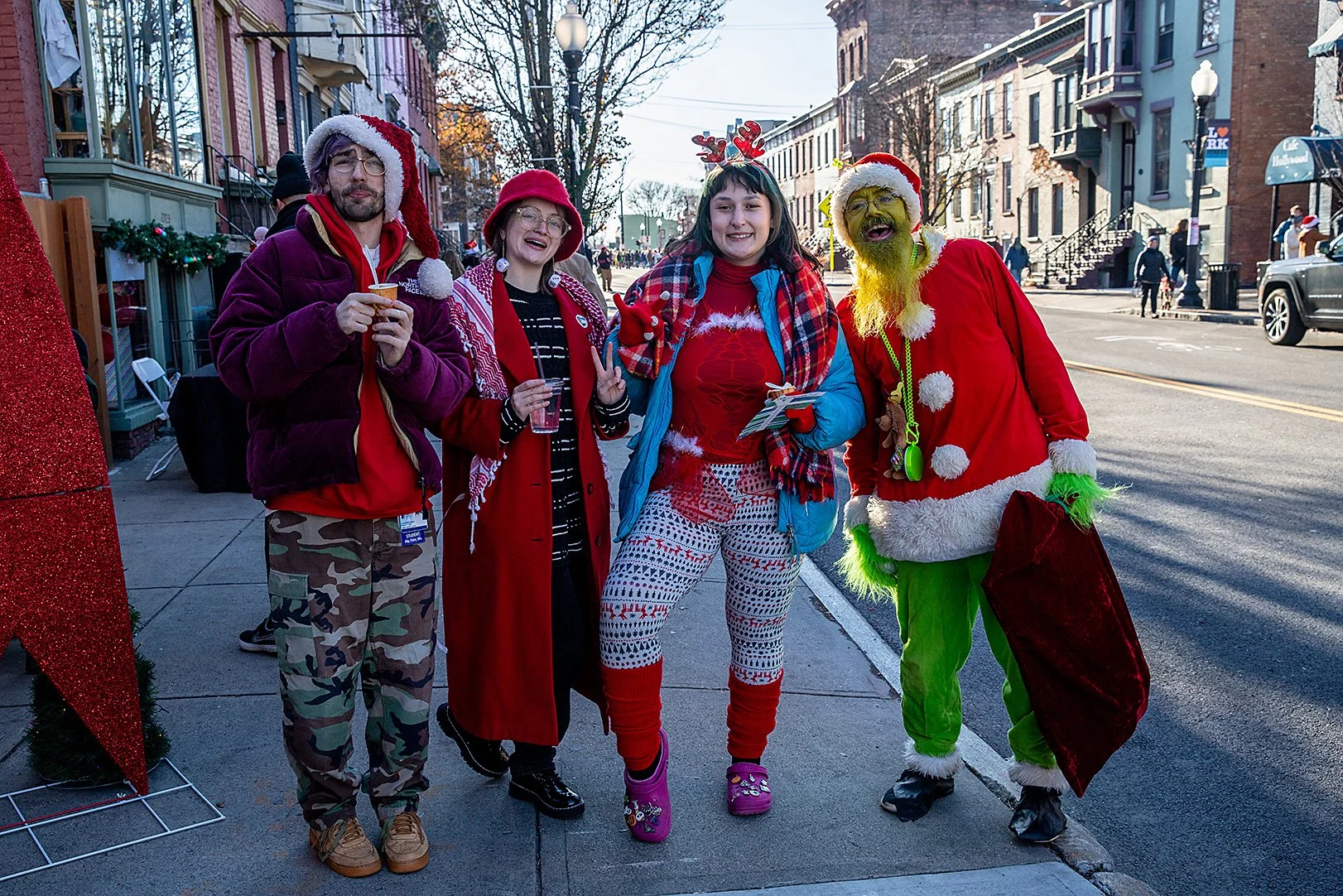 GALLERY: santa speedo sprint ‘24 — METROLAND NOW